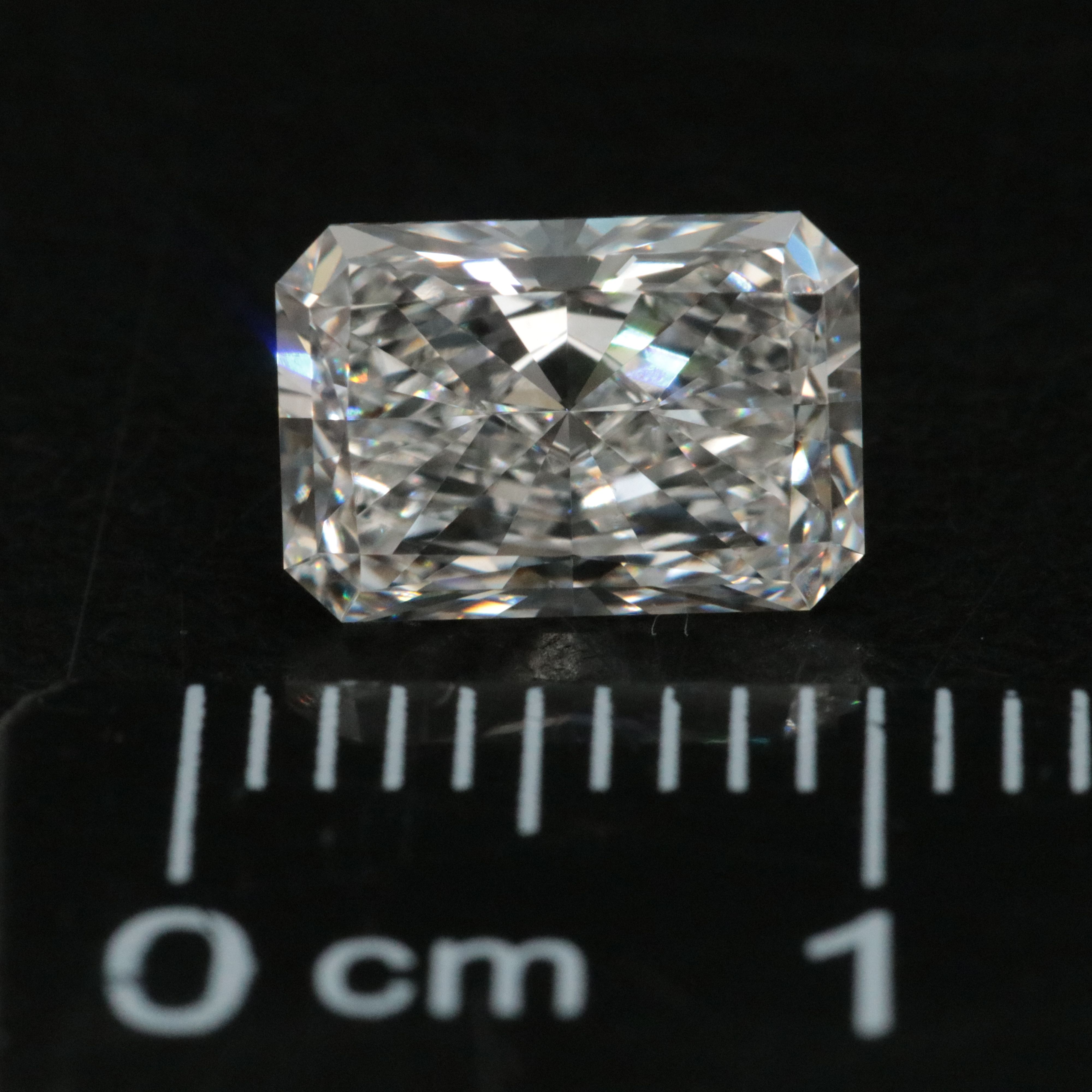 Loose 1.81 CT Lab Grown Diamond with IGI Report