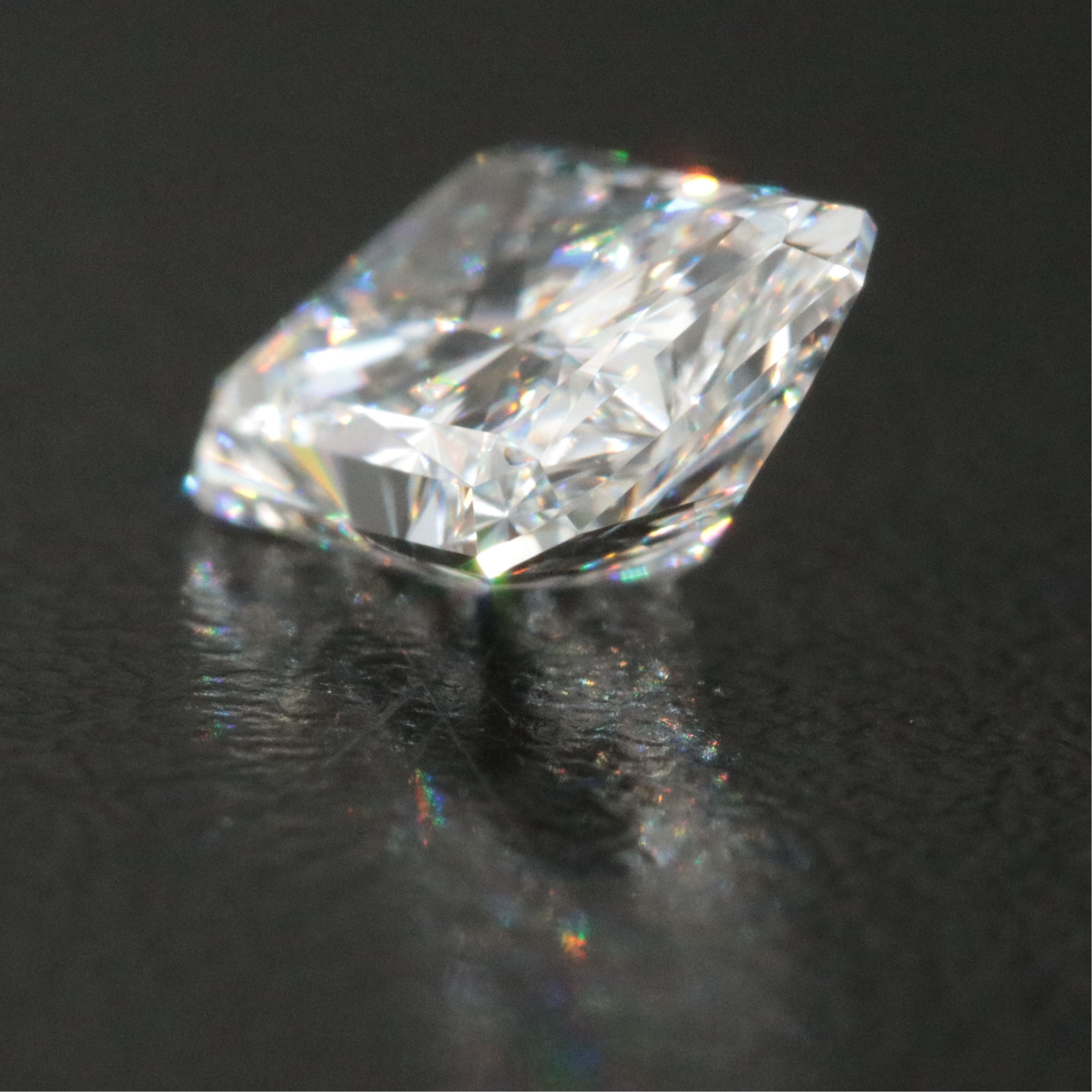 Loose 1.81 CT Lab Grown Diamond with IGI Report