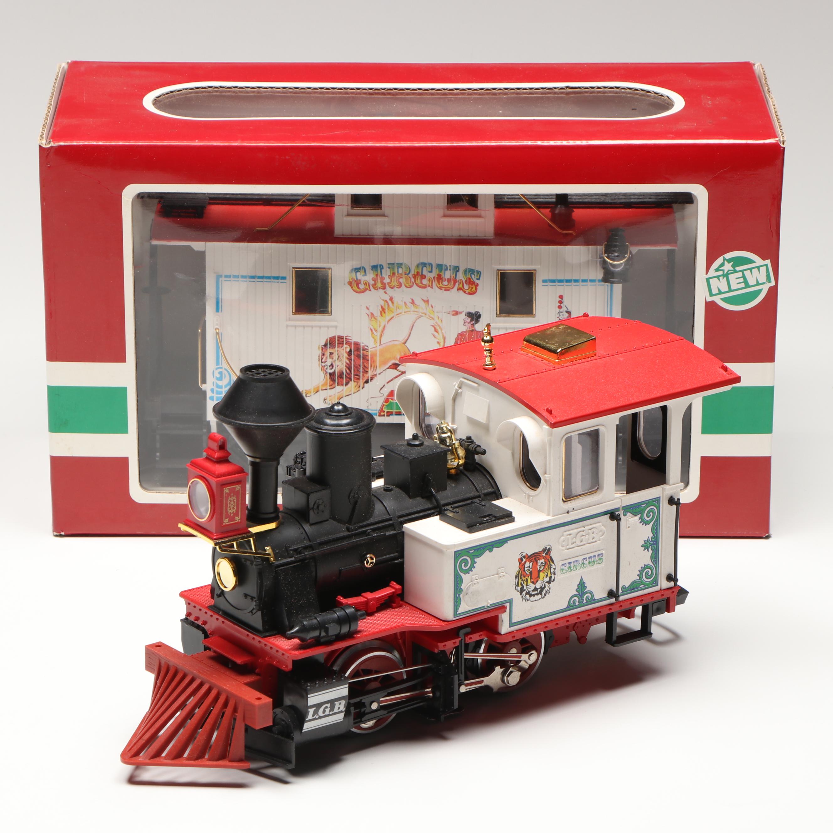 LGB G Scale 4165 Circus Boxcar with Locomotive