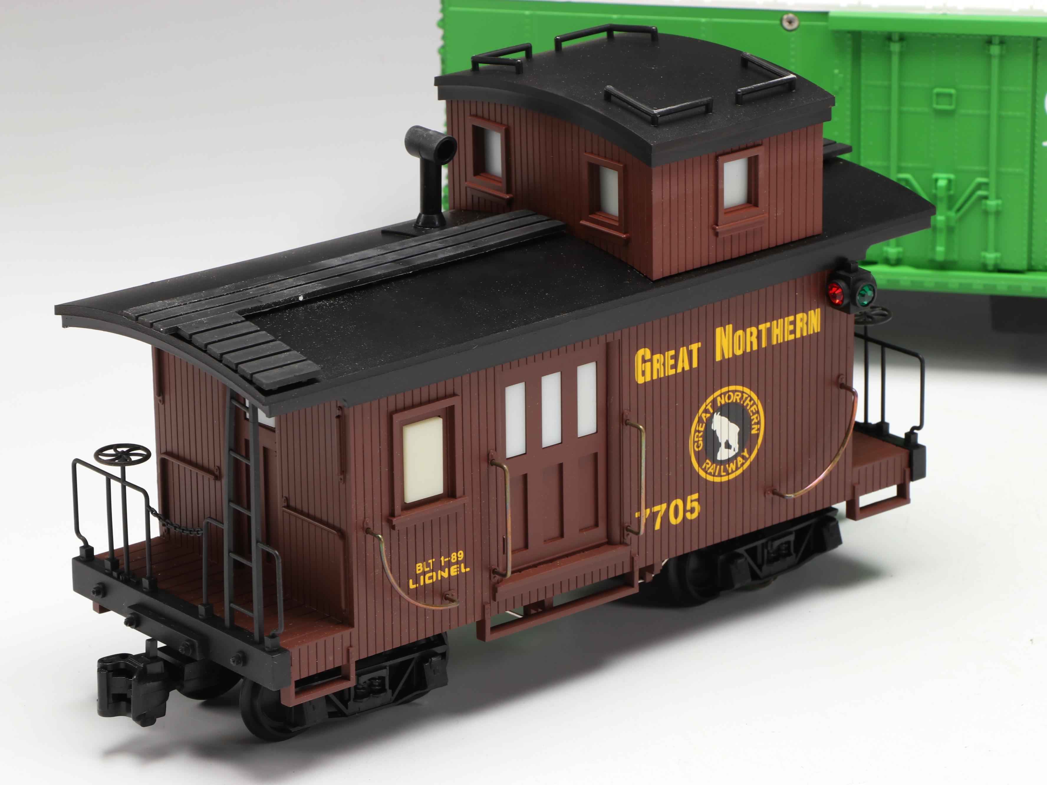 Lionel G Scale Gulf Tank Car, Gerber Reefer and Great Northern Caboose