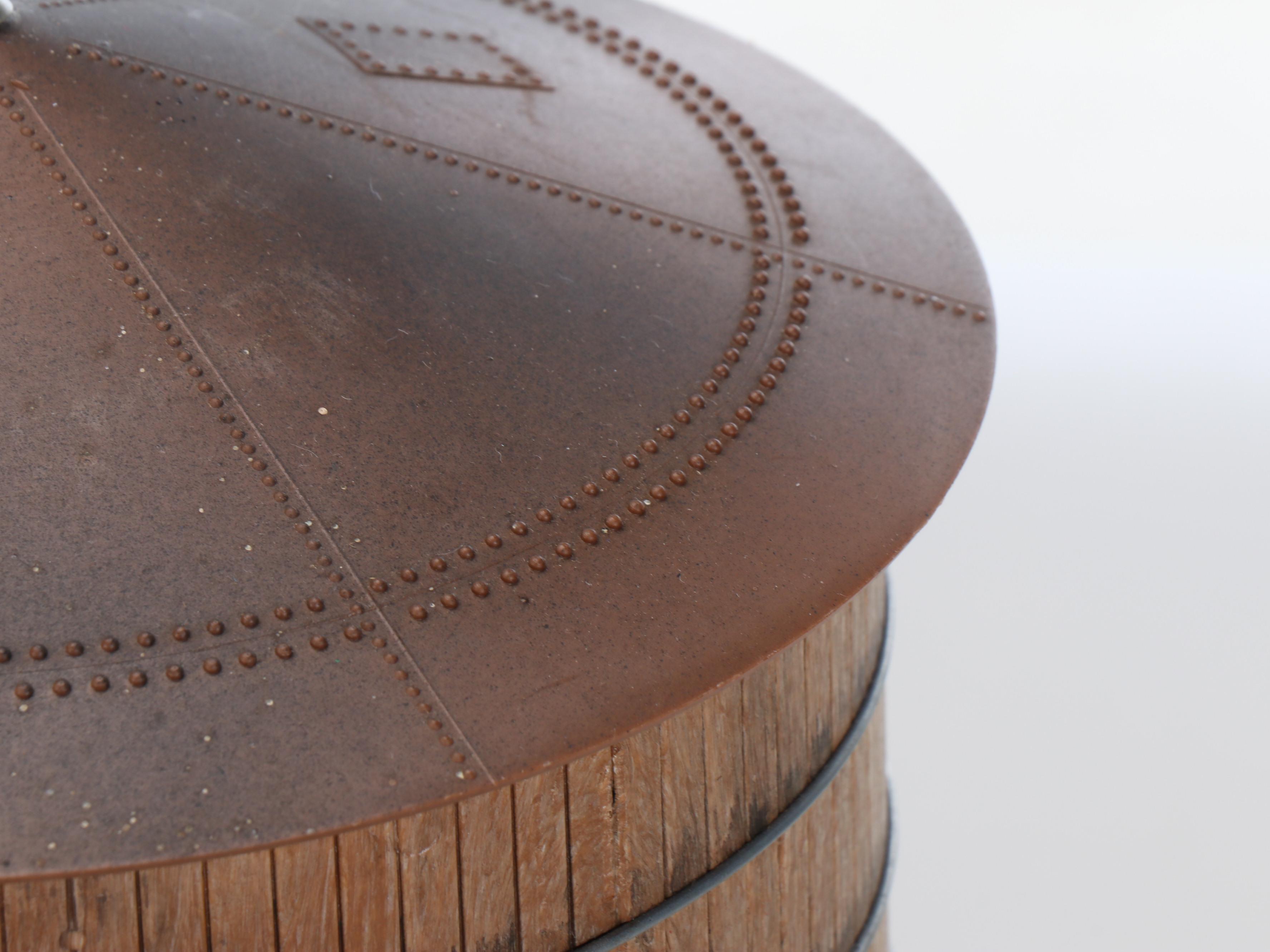 Foley's Barn with Covered Bridge and Silo Scale Model Accessories
