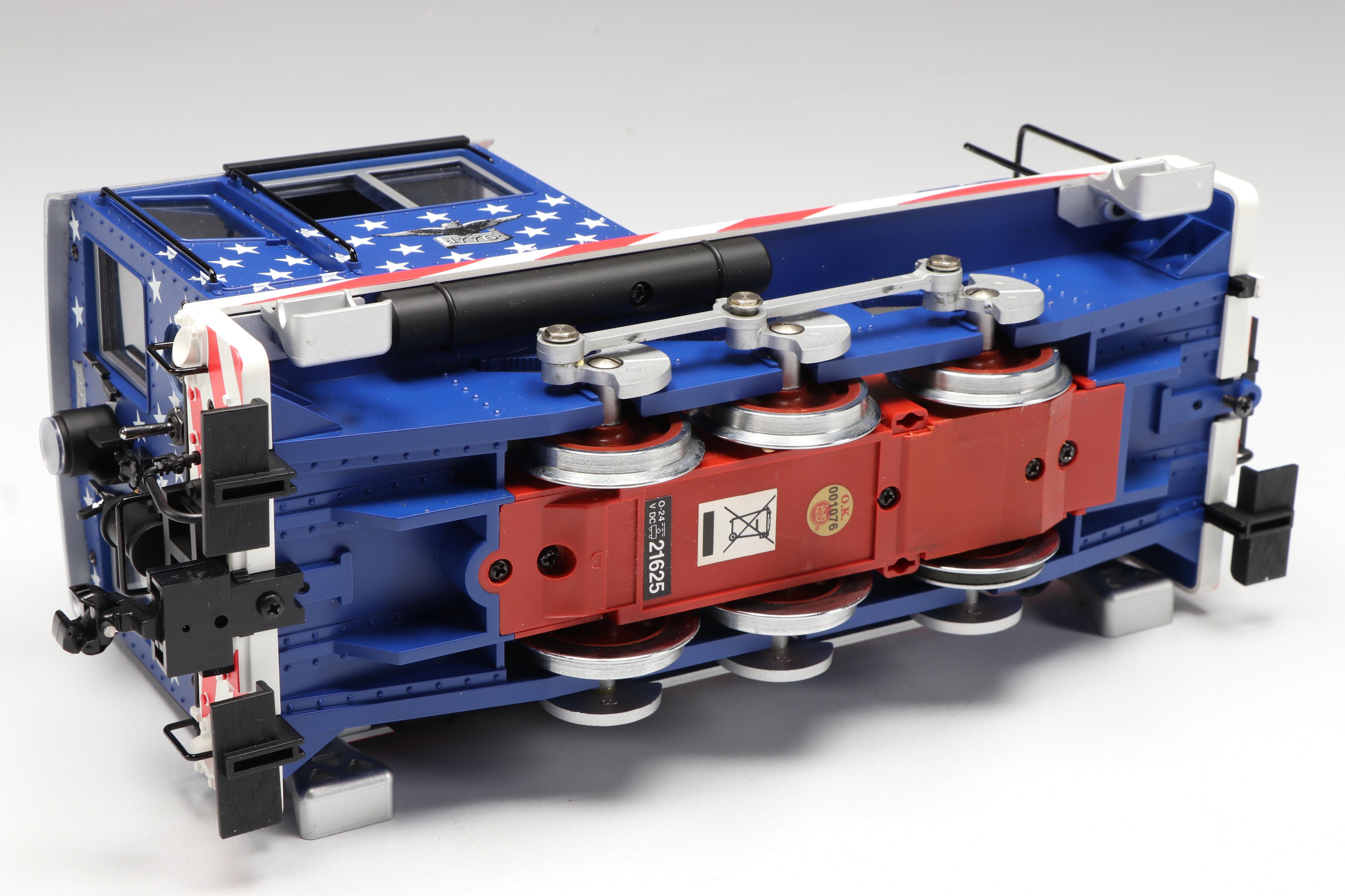 LGB G Scale 21625 Stars & Stripes Diesel Switcher Locomotive