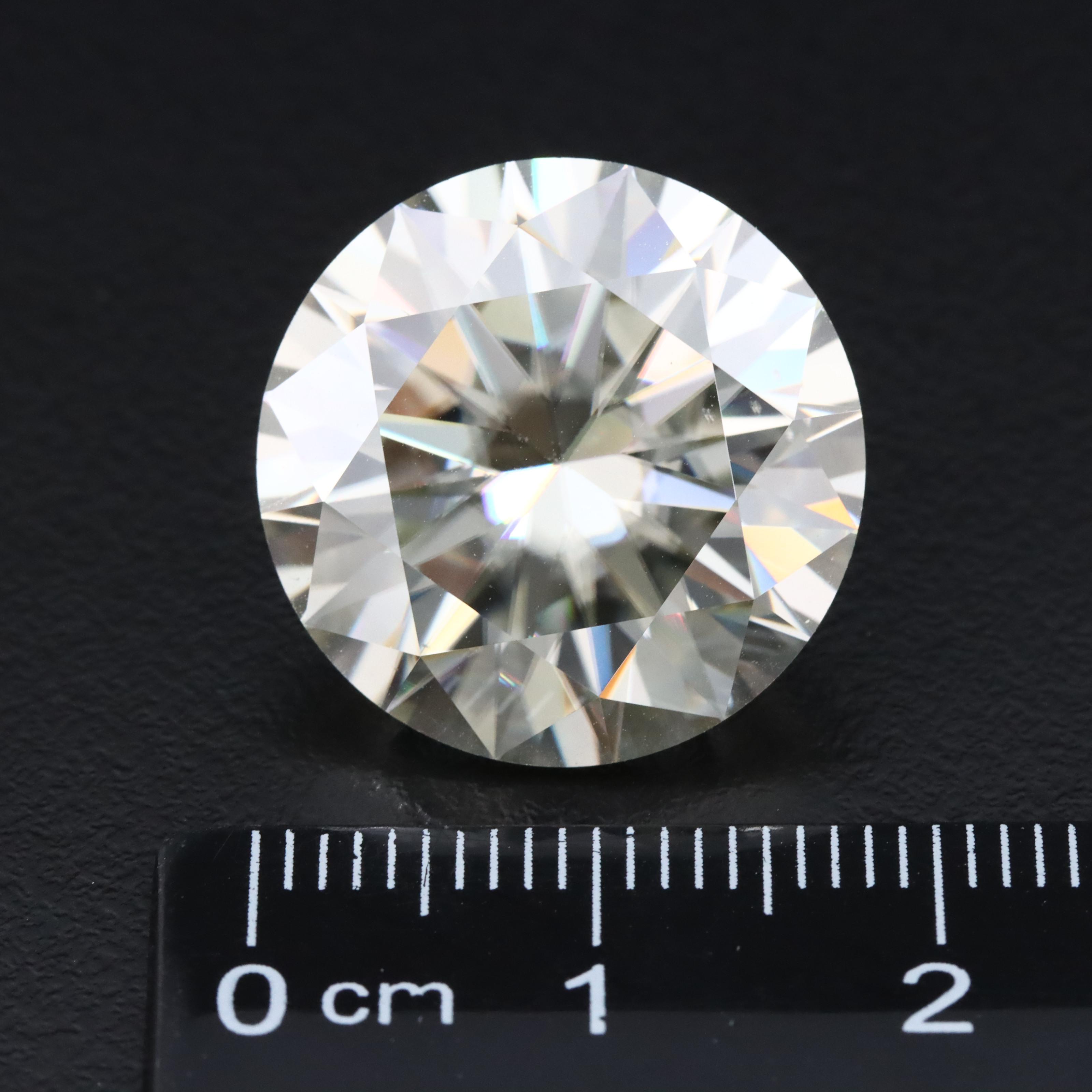Loose 20.63 CT Moissanite