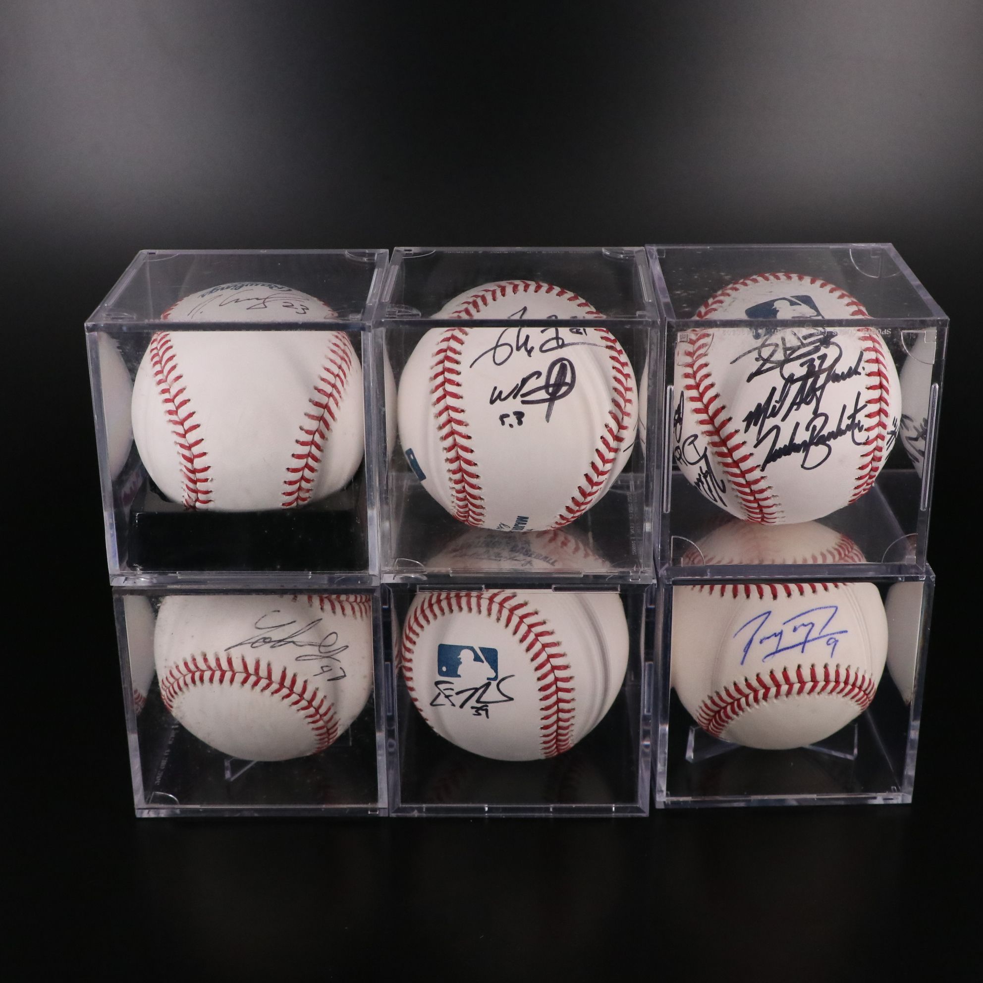 Devin Mesoraco, Jose Peraza, Donald Lutz, and More Signed Baseballs