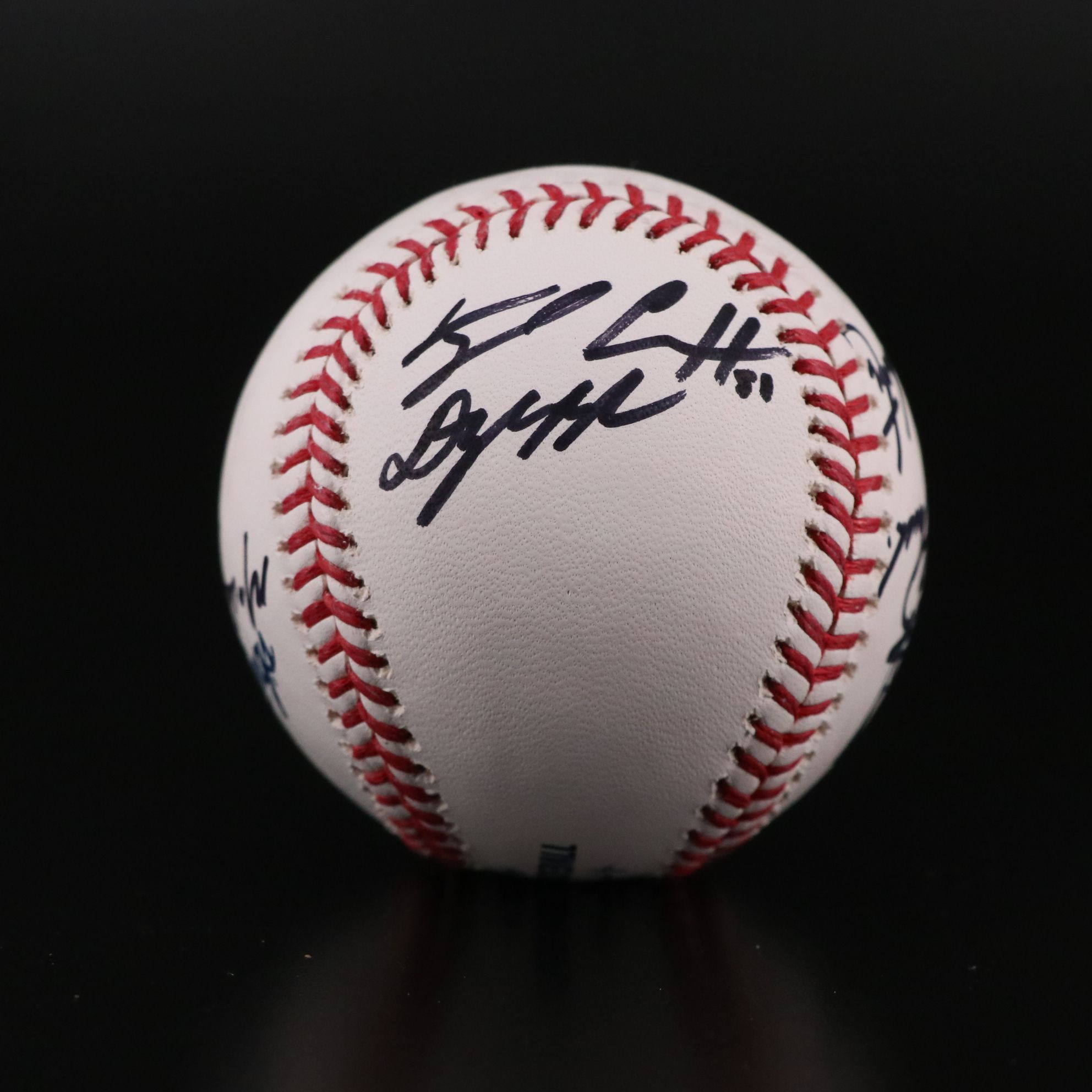 Devin Mesoraco, Jose Peraza, Donald Lutz, and More Signed Baseballs