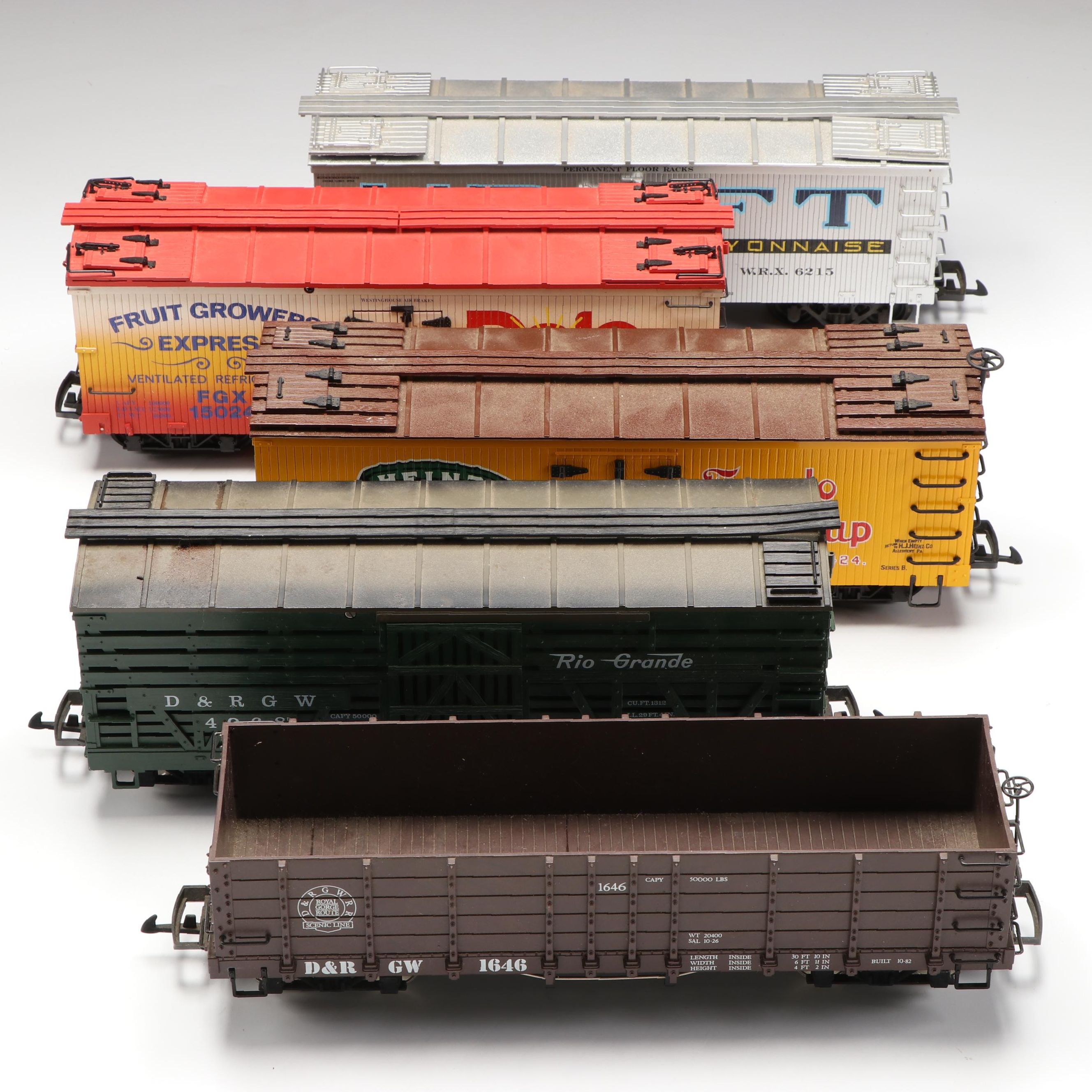 Aristo-Craft G Scale 6215-ART Reefer Car and More Train Cars