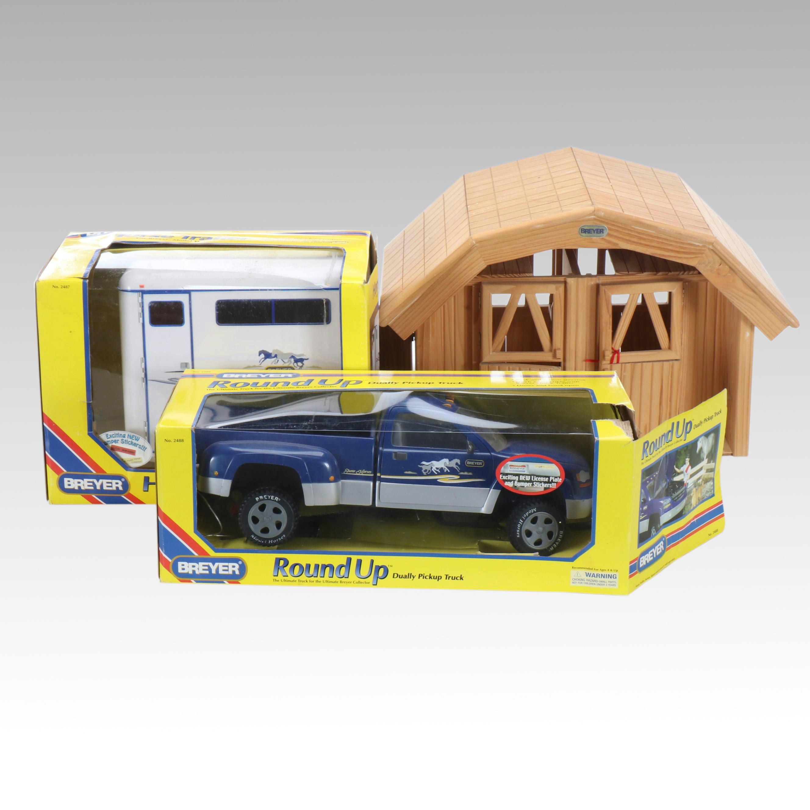 Breyer Horse Trailer, Round Up Truck, and Wooden Barn