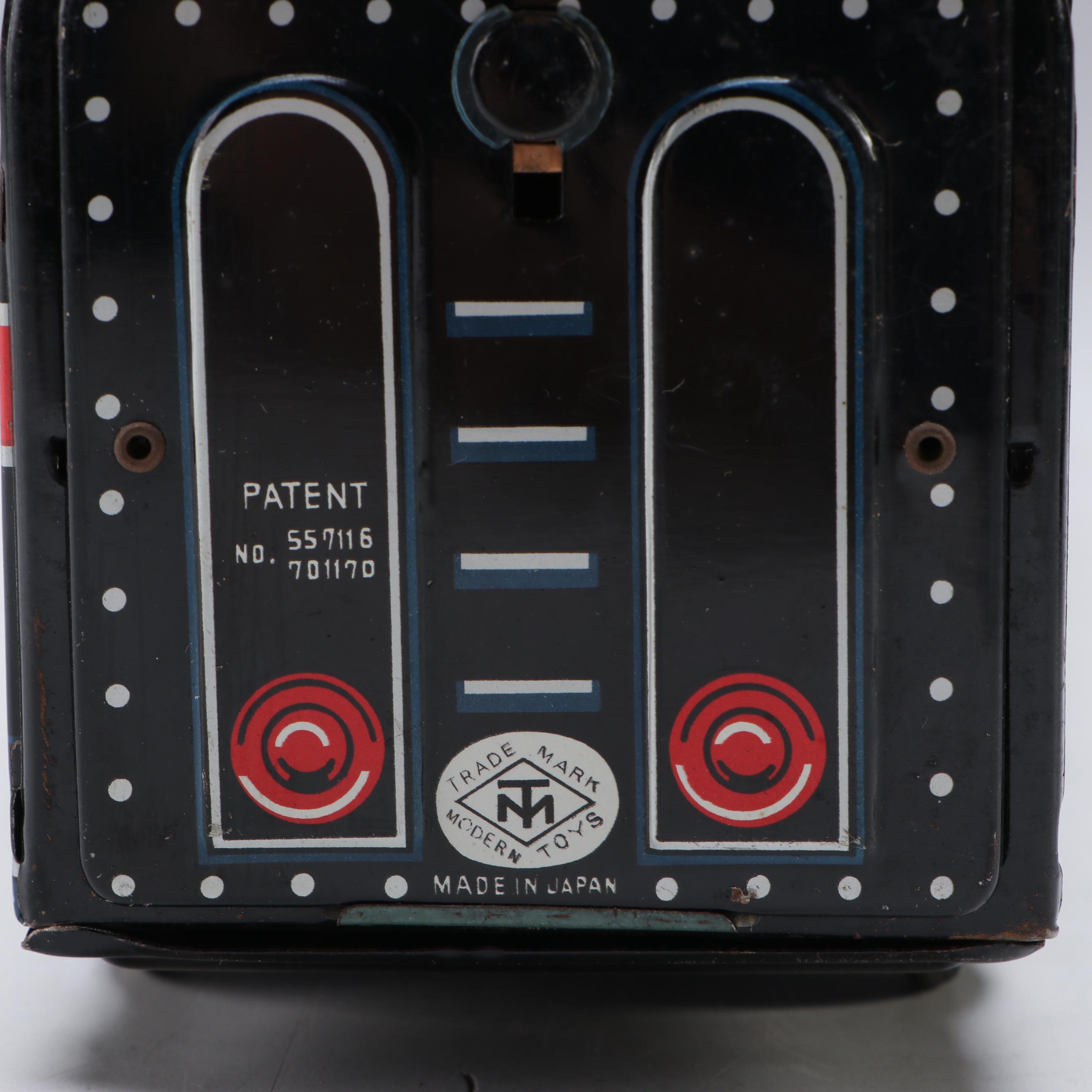 Modern Toys Silver Streak Toy Train with American Flyer The Royal Blue 350 Model