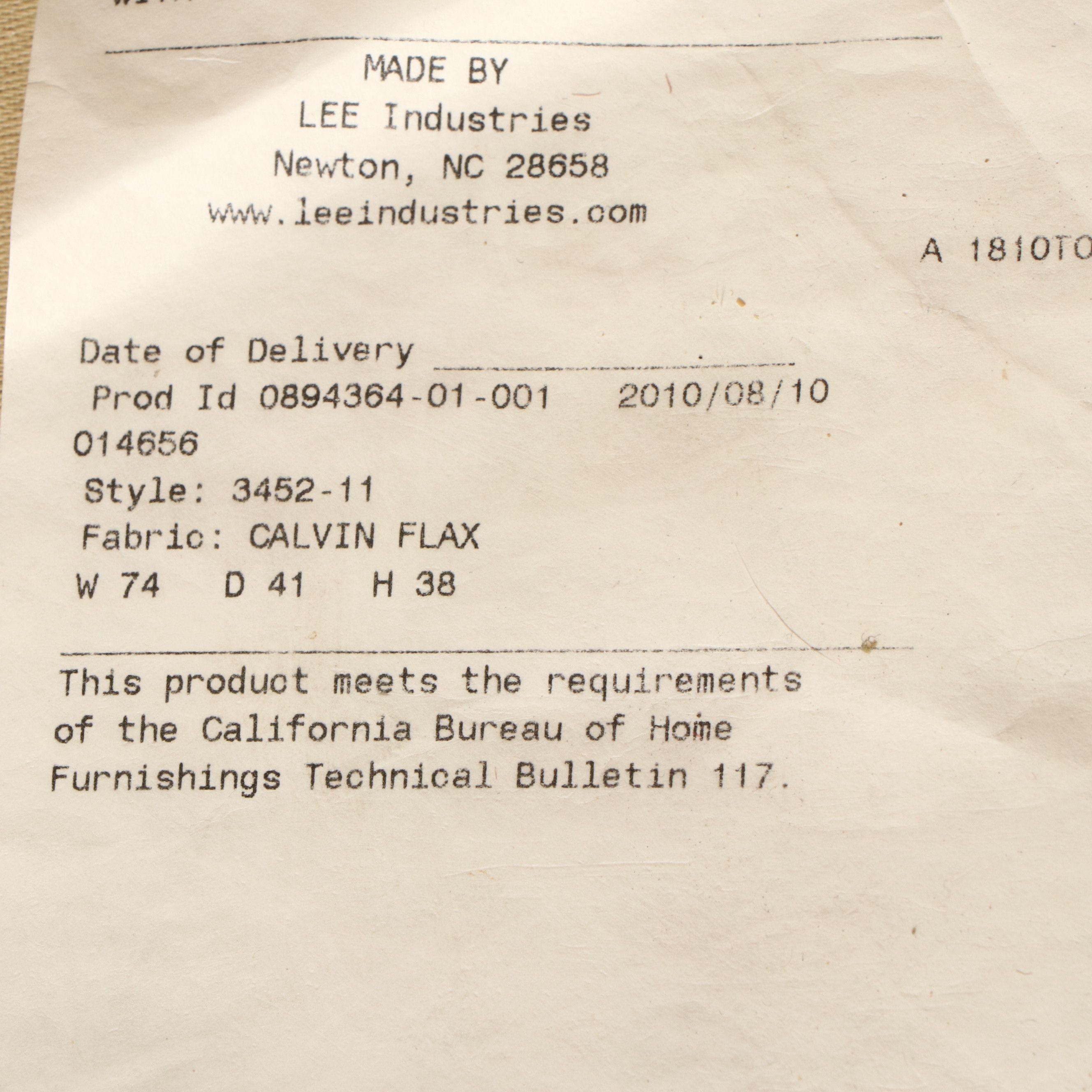 Lee Upholstered Loveseat