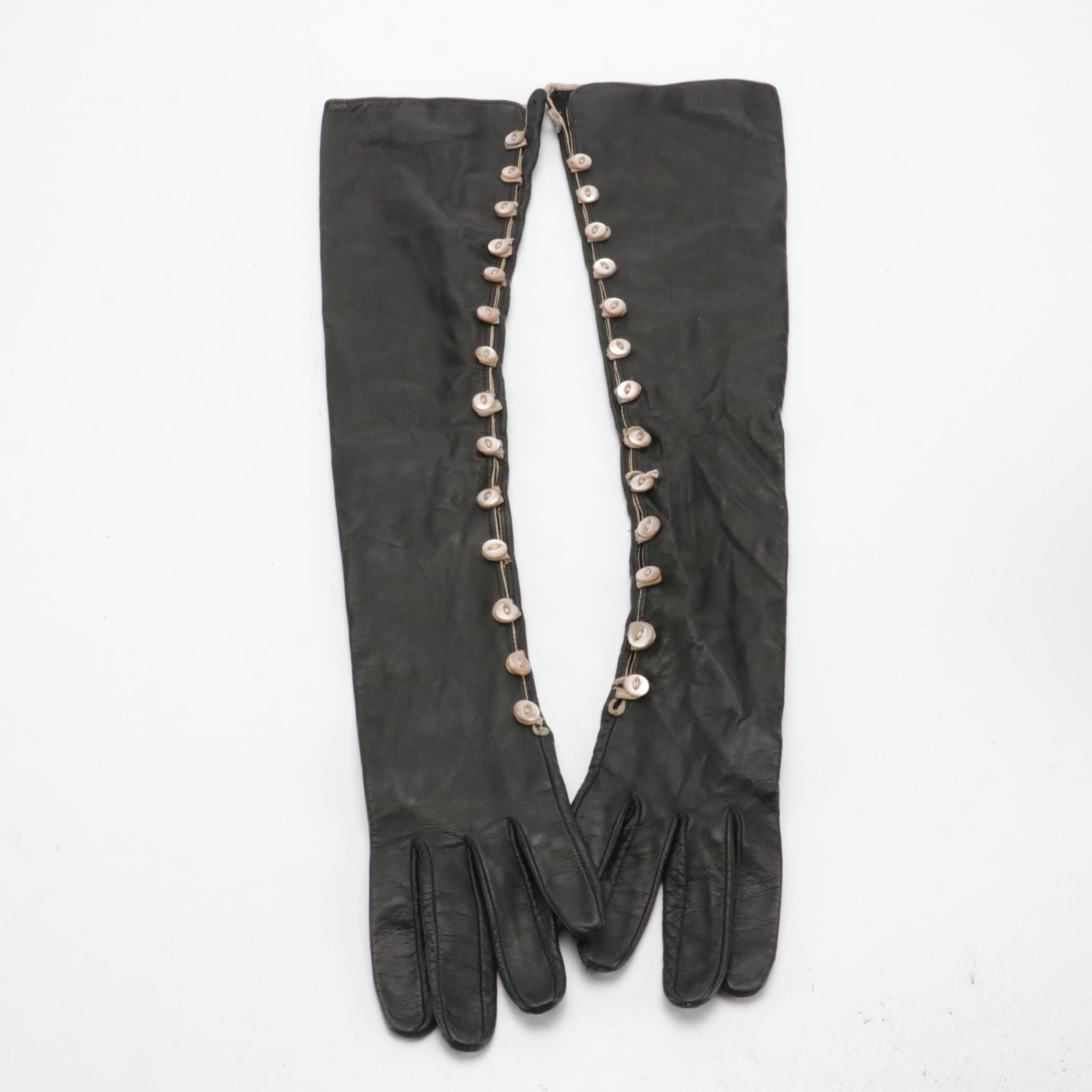 Kiki de Montparnasse Lambskin Opera Gloves and Cedrics Fox Fur Collar Scarf