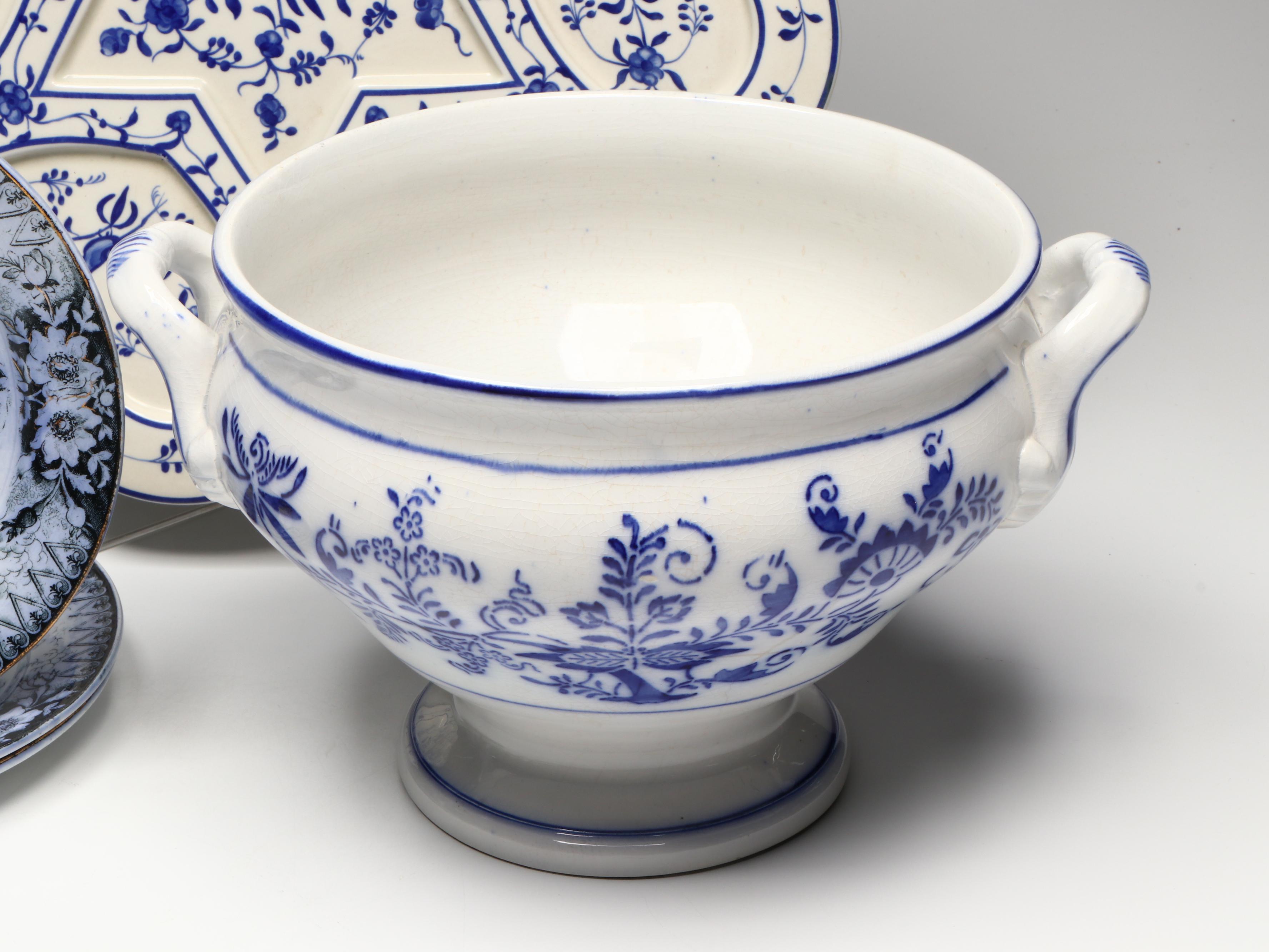 Mottahedeh Seder Plate with Blue Onion Style and Other Tableware