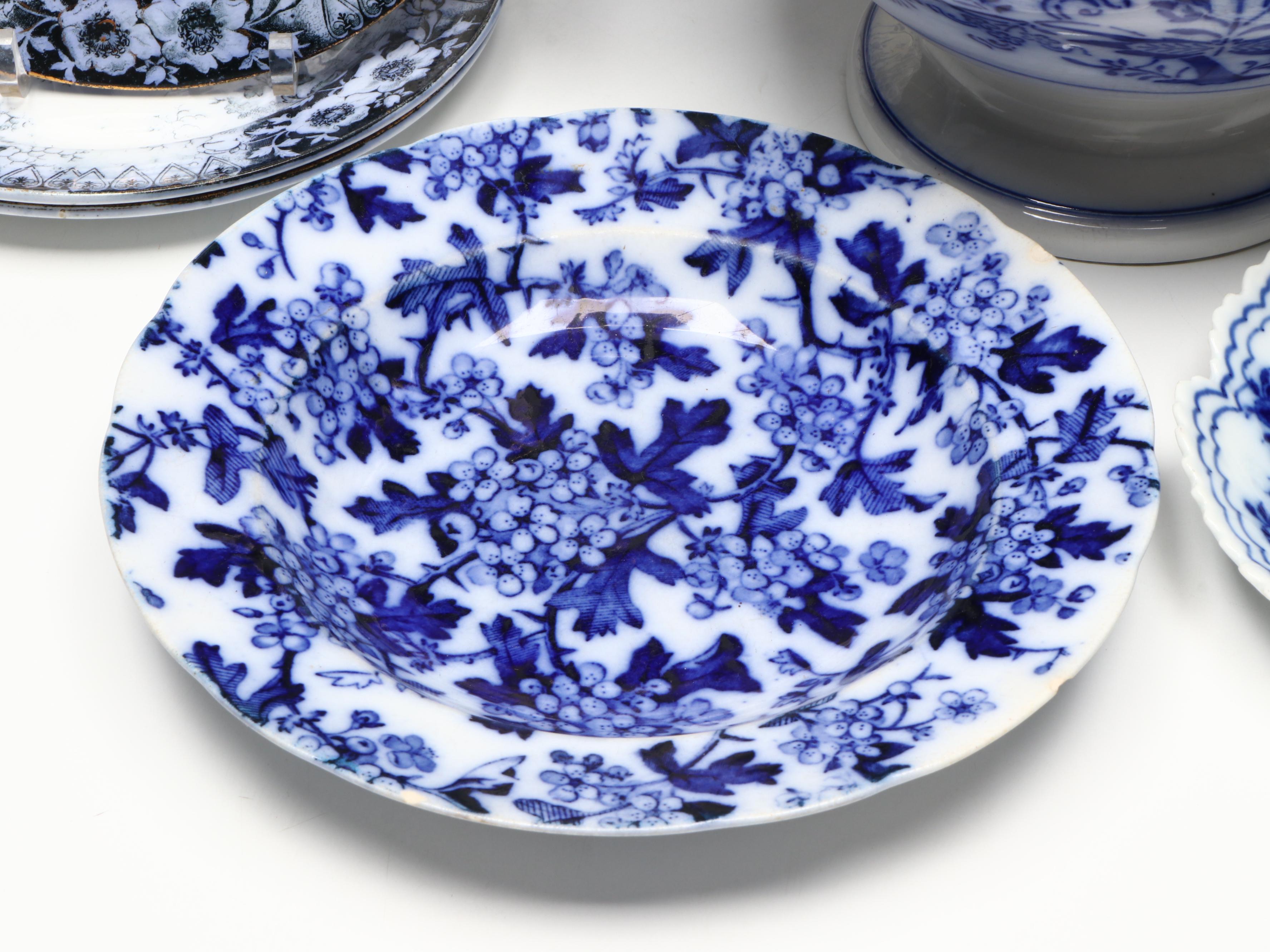 Mottahedeh Seder Plate with Blue Onion Style and Other Tableware