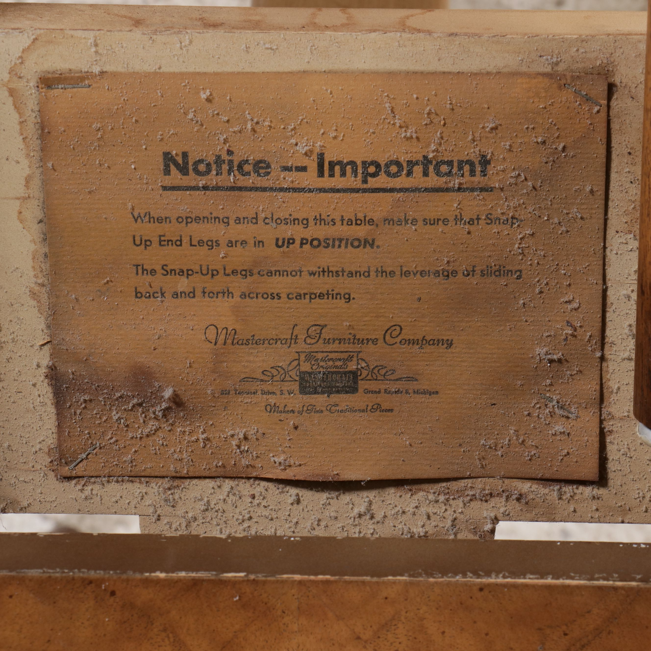 Mastercraft Mediterranean Style Walnut Burl & Parcel Gilt Nine-Piece Dining Set