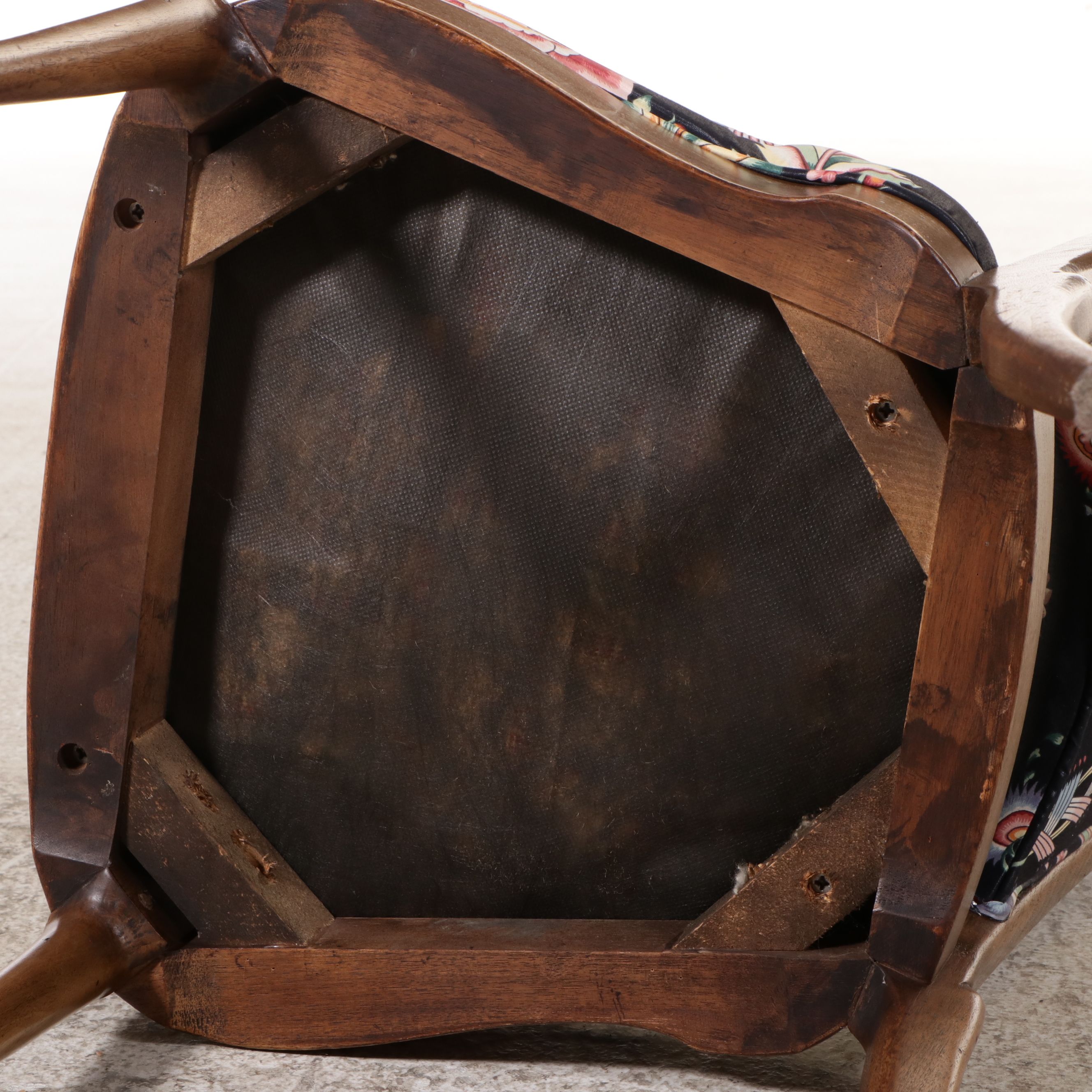 Mastercraft Mediterranean Style Walnut Burl & Parcel Gilt Nine-Piece Dining Set