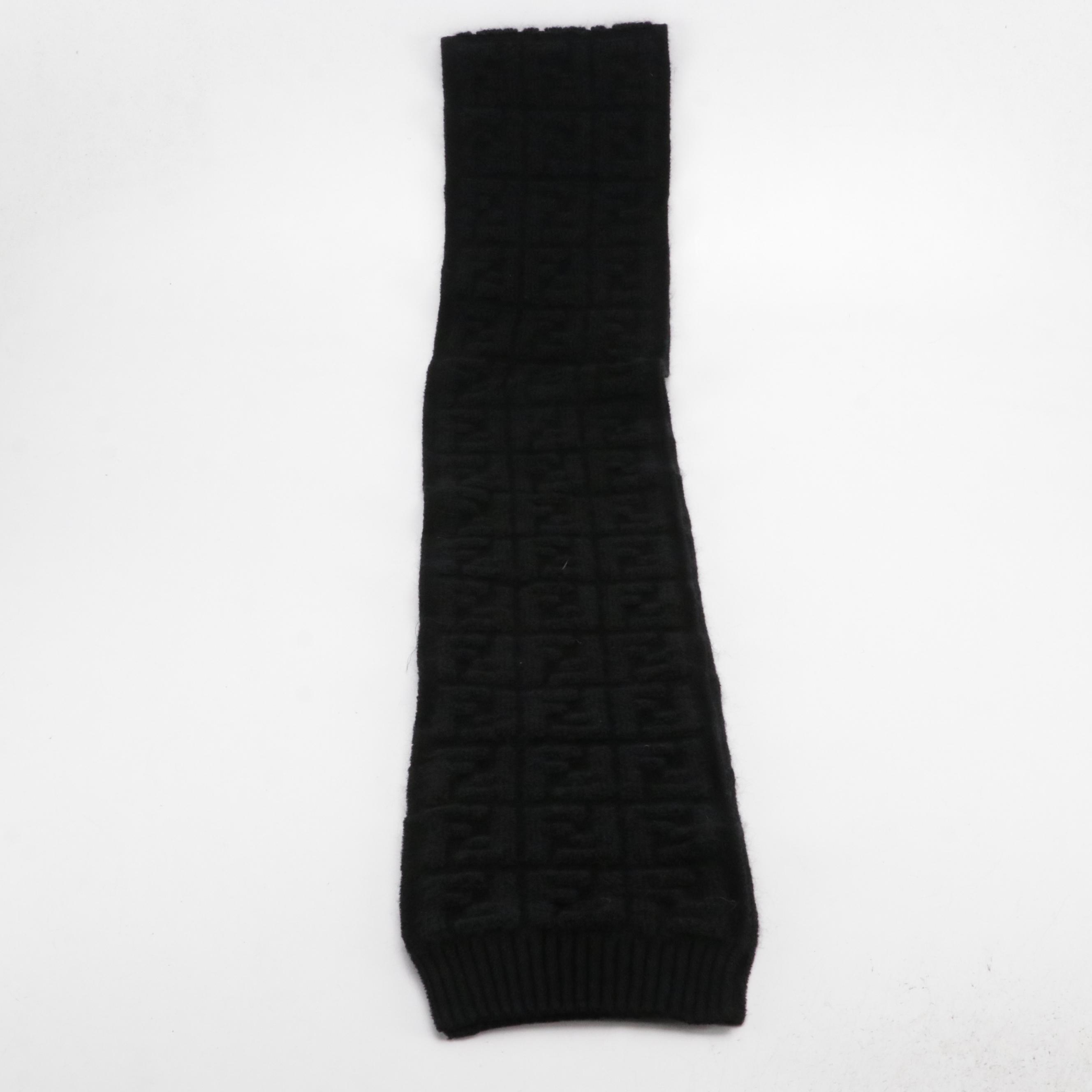 Fendi FF Logo and Ribbed Knit Scarf