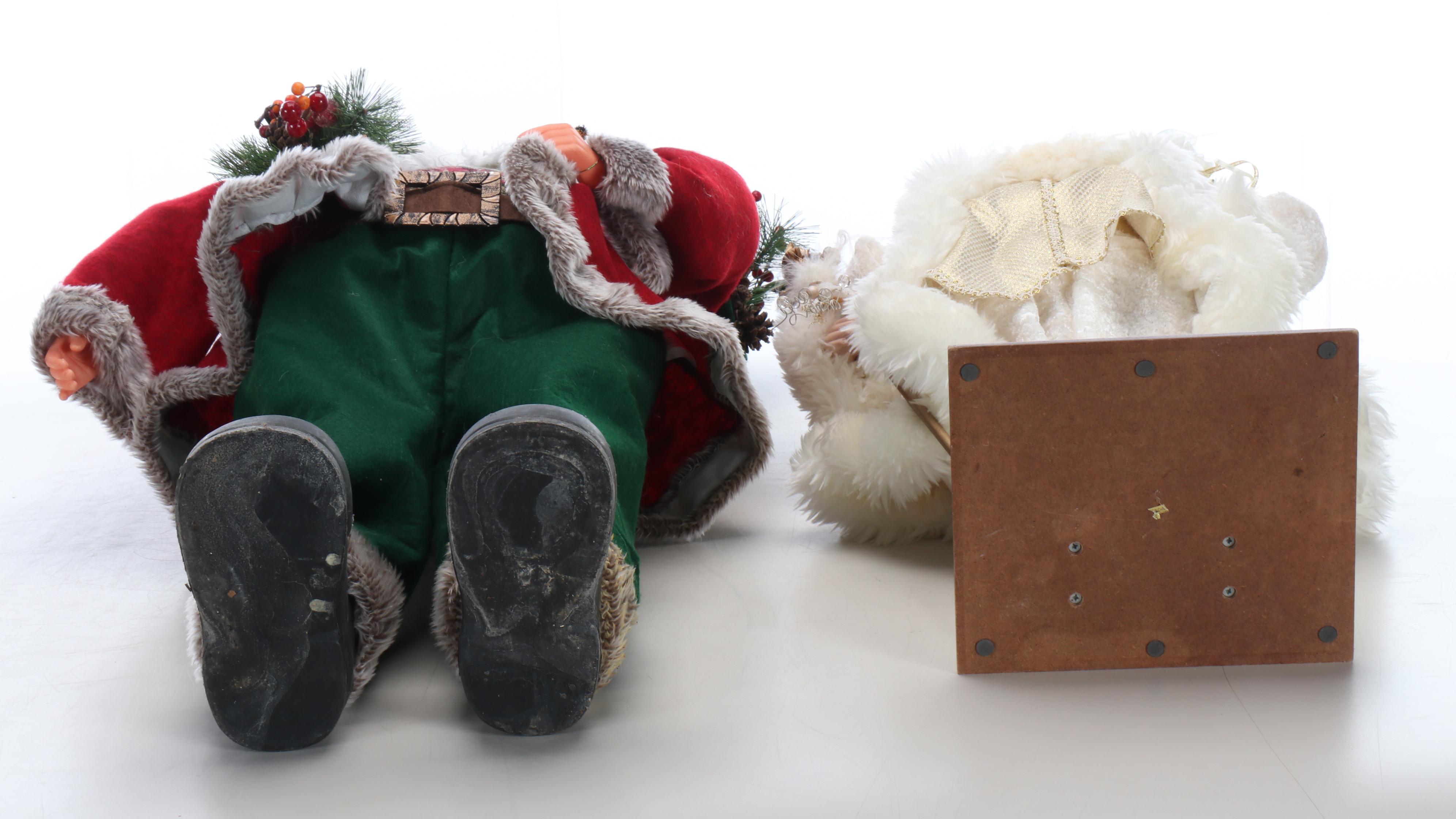 White and Gold Santa Figures and Tree Topper with Rustic Wreath