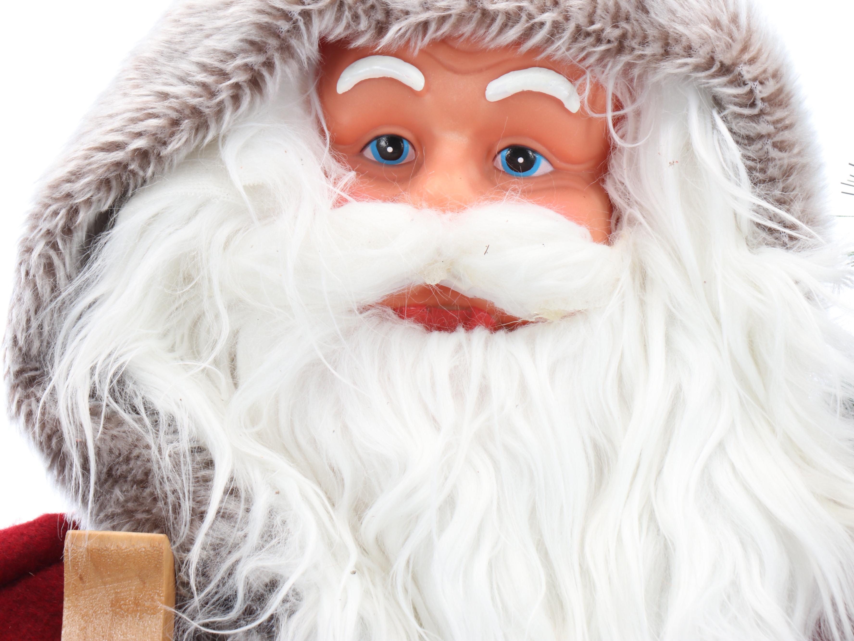 Rustic Santa Figure and Garland