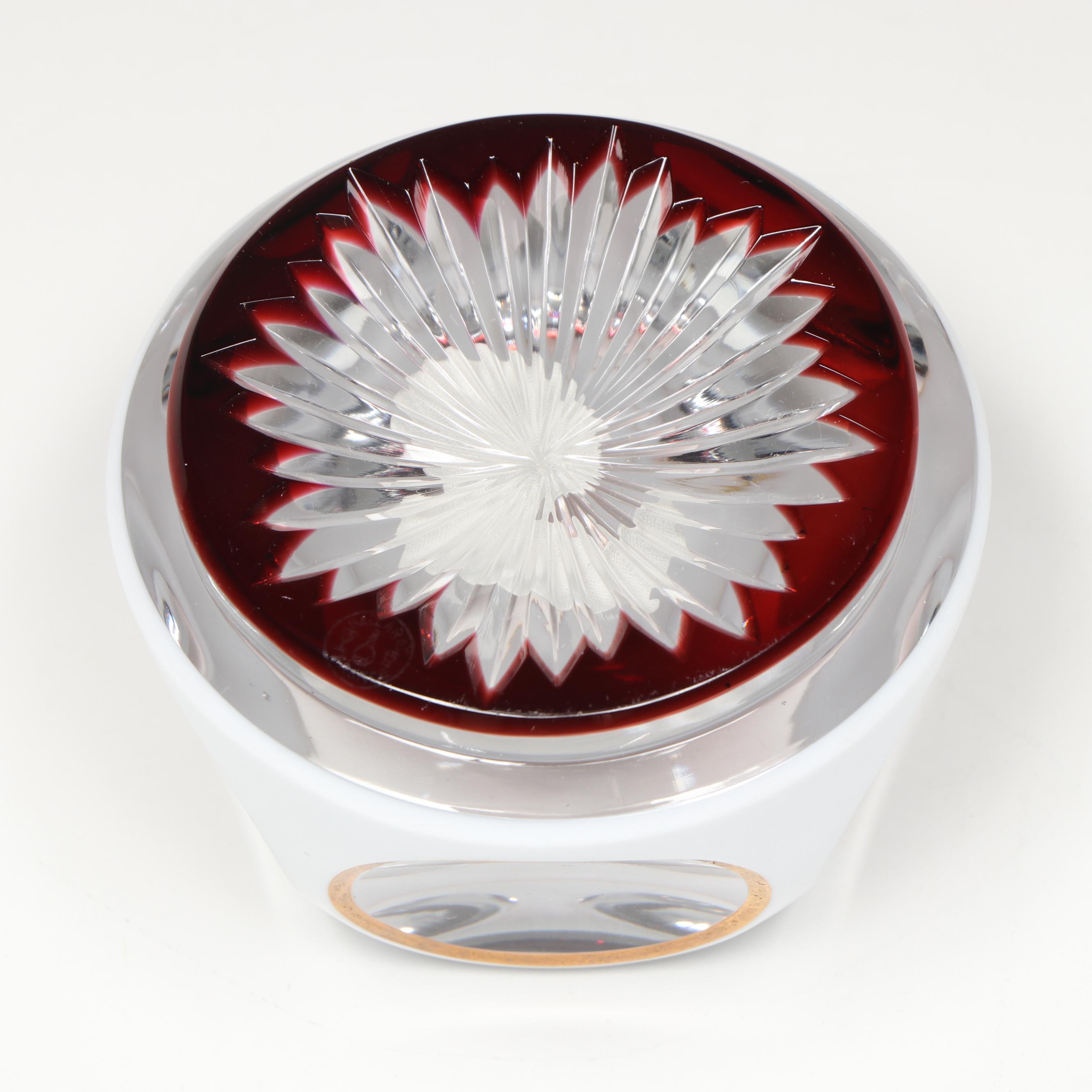 Albert David for Baccarat Pope Pius XII Sulphide Glass Paperweight, 1959