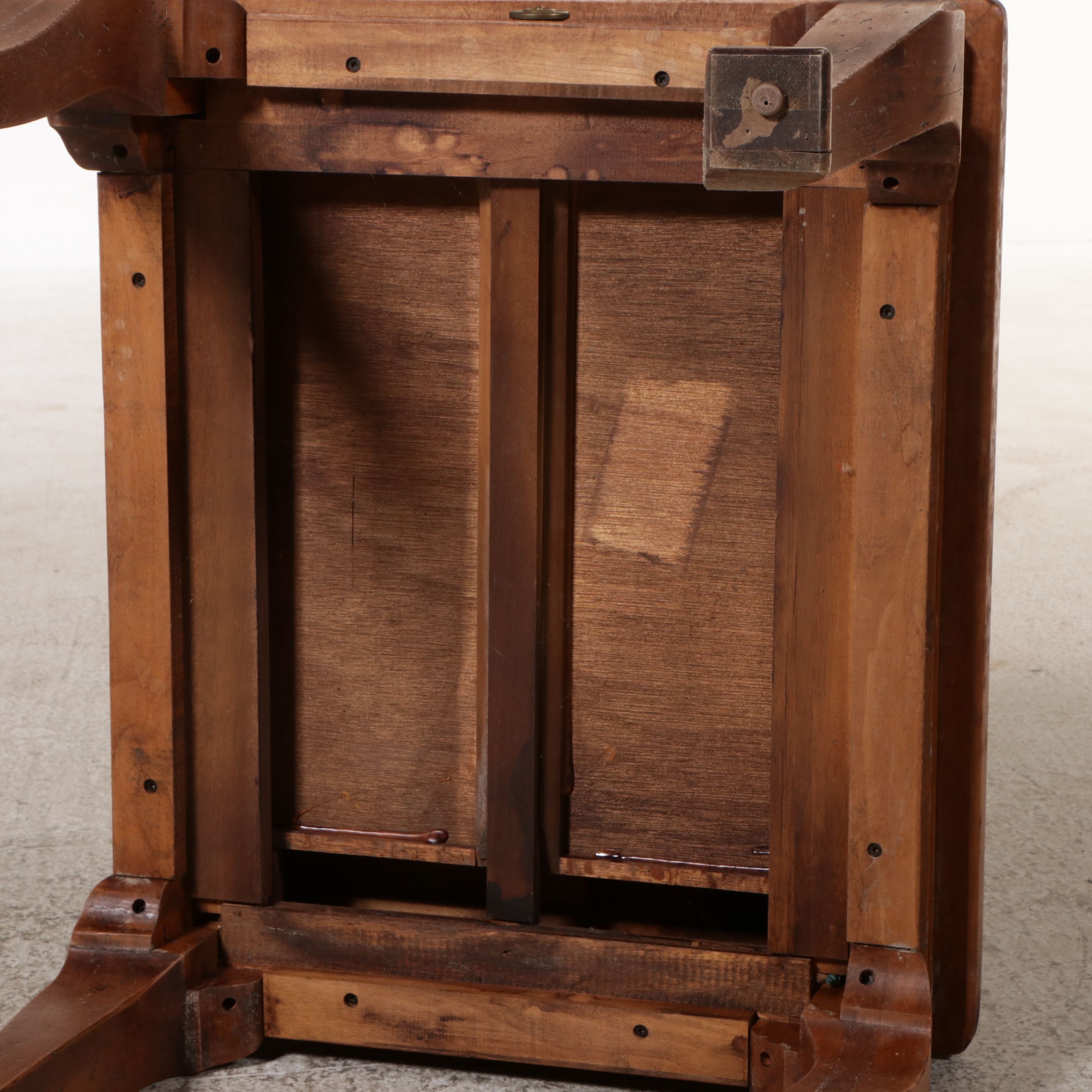 Century French Provincial Style End Table with Drawer