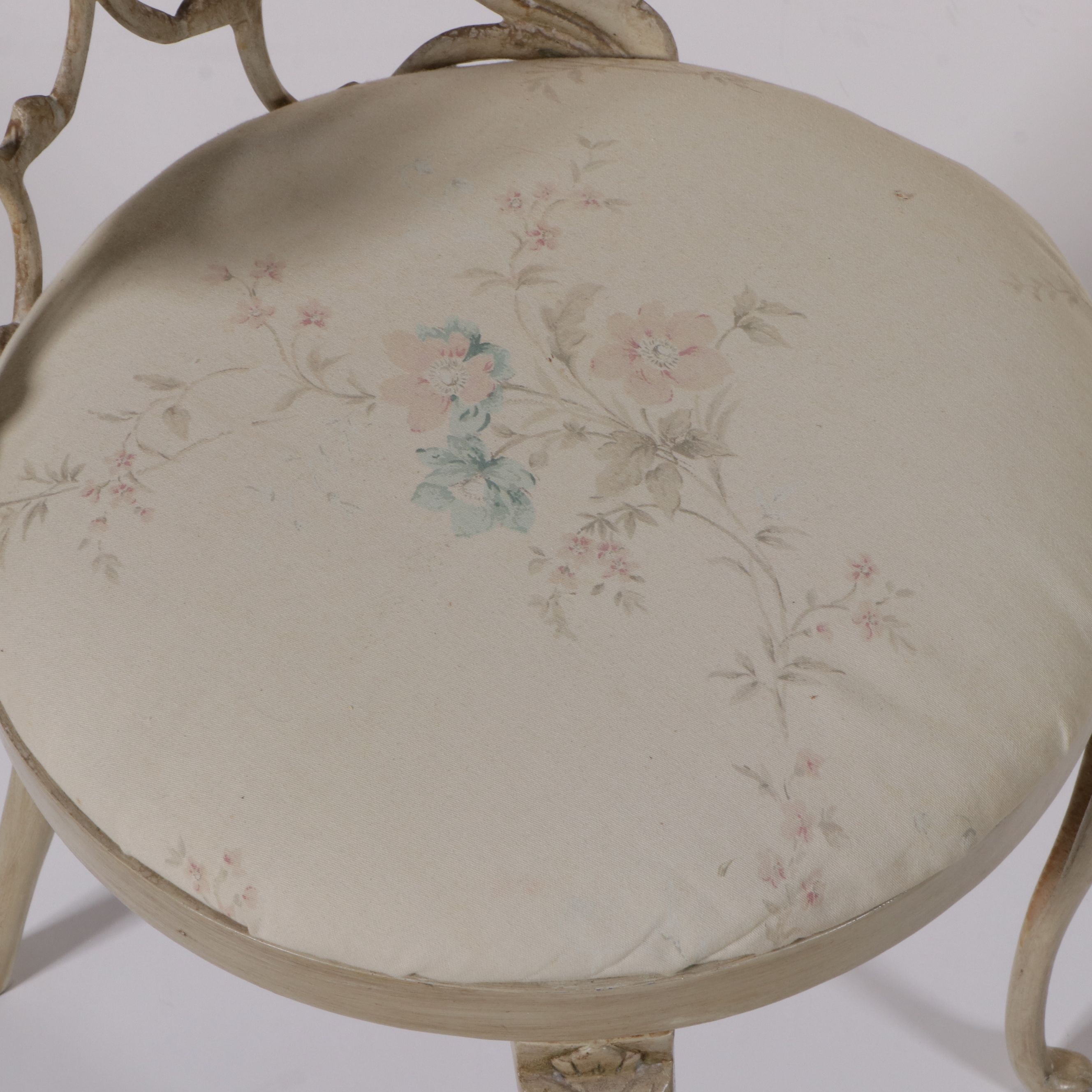 Kessler Industries Painted Cast Metal Chair