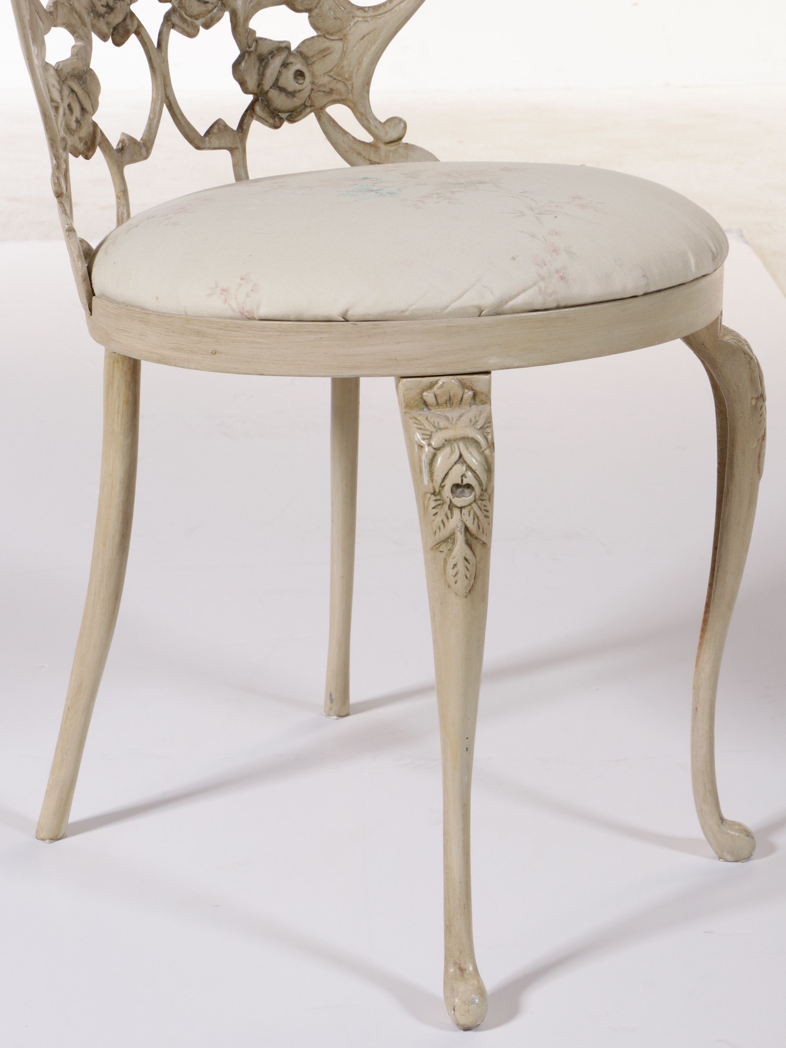 Kessler Industries Painted Cast Metal Chair