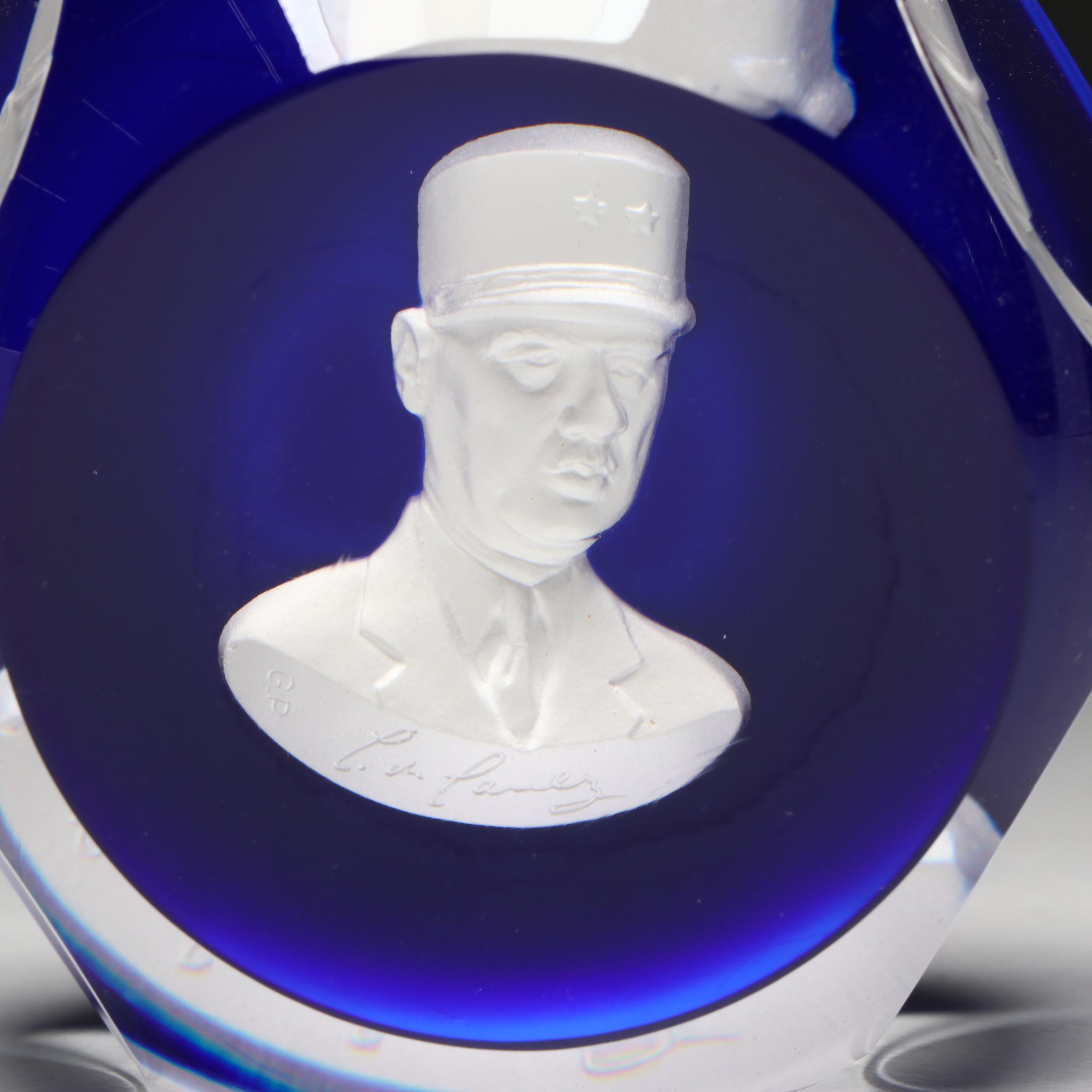 Saint-Louis Sulphide Glass Charles de Gaulle Portrait Paperweight, 1977