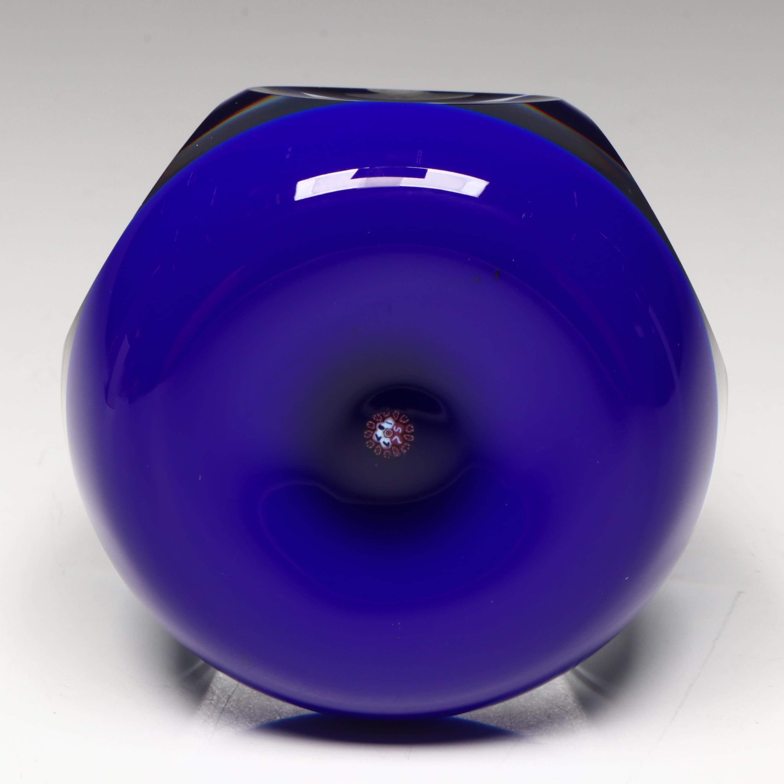 Saint-Louis Sulphide Glass Charles de Gaulle Portrait Paperweight, 1977