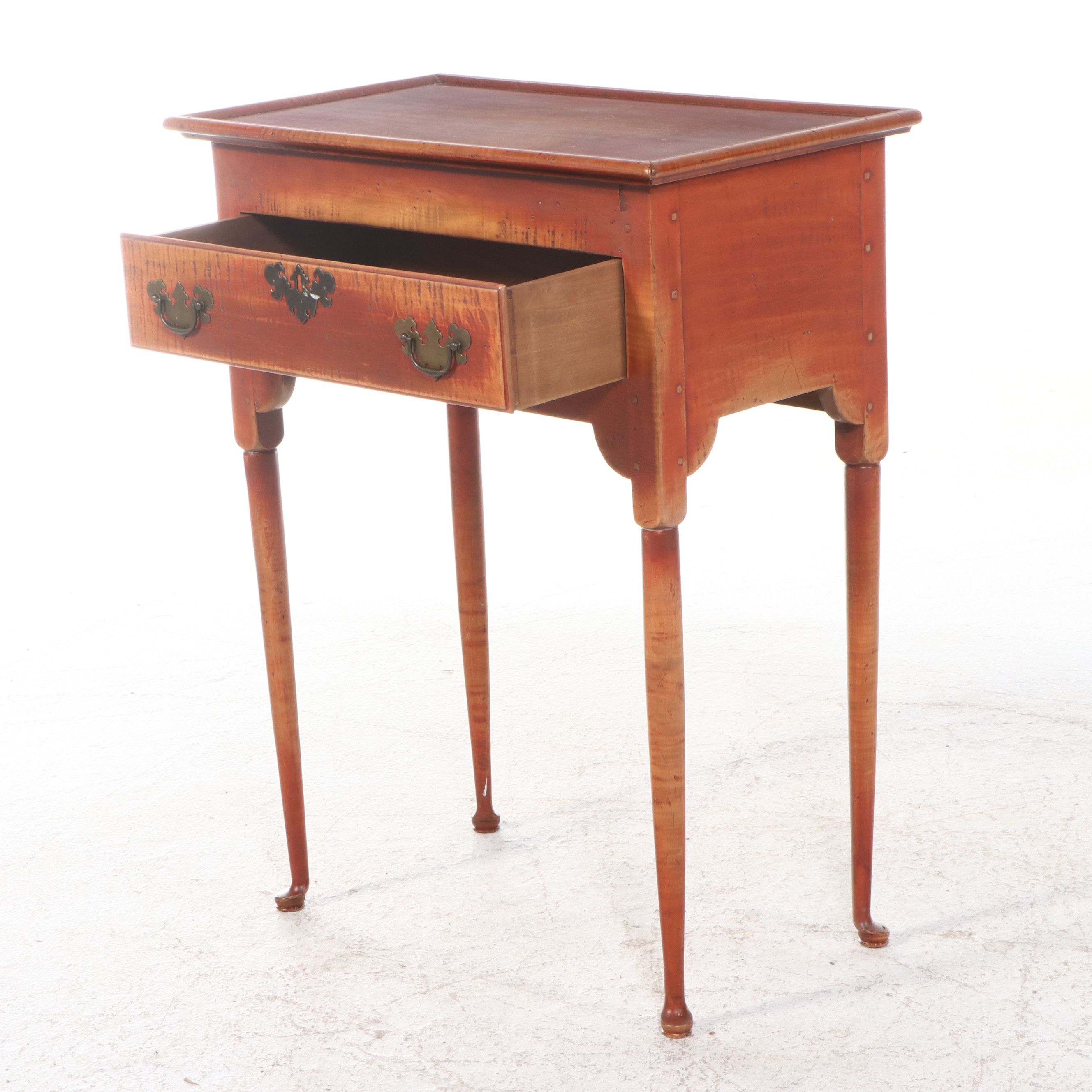 Early David T. Smith Queen Anne Style Single-Drawer Maple Lowboy