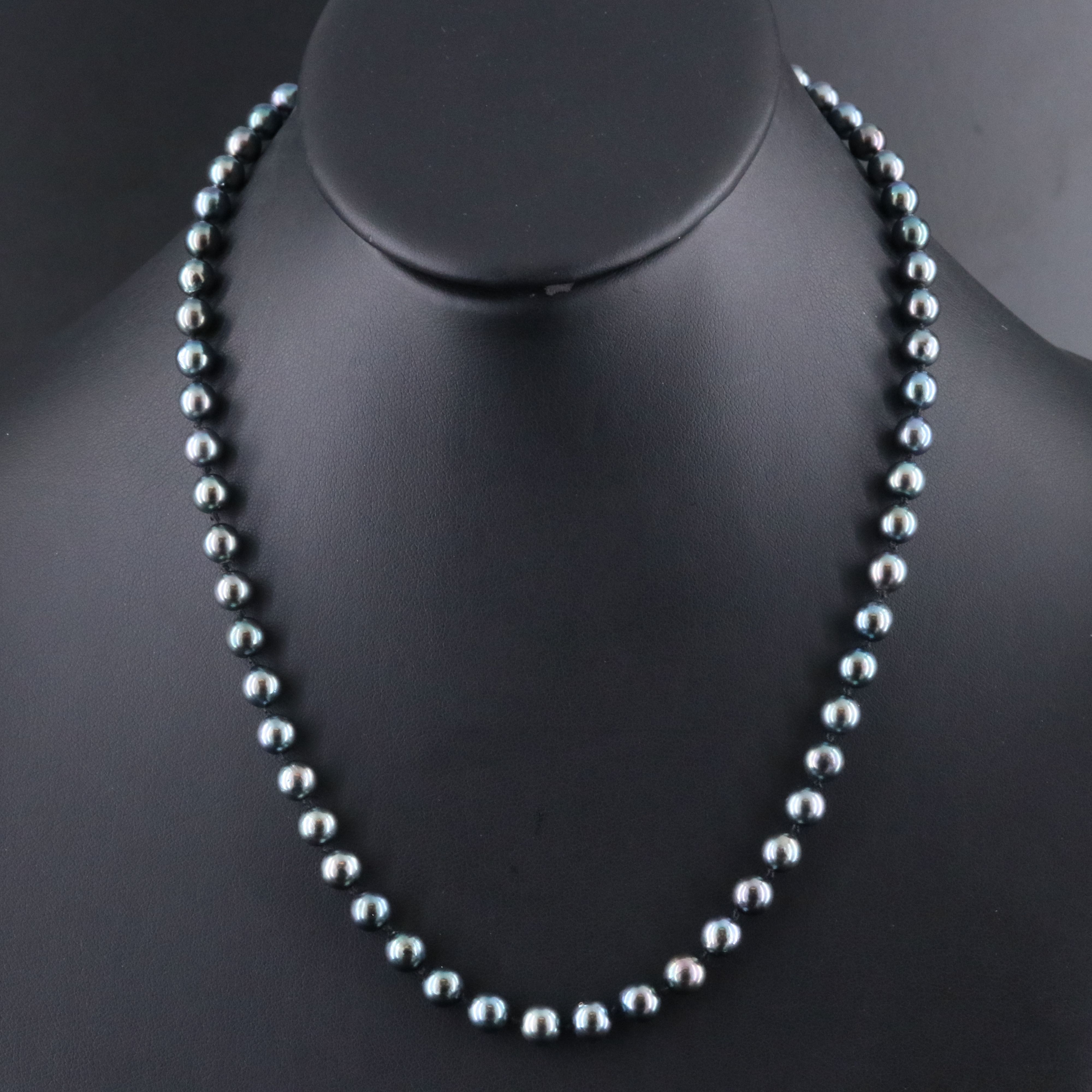 Pearl Necklace with 14K Clasp
