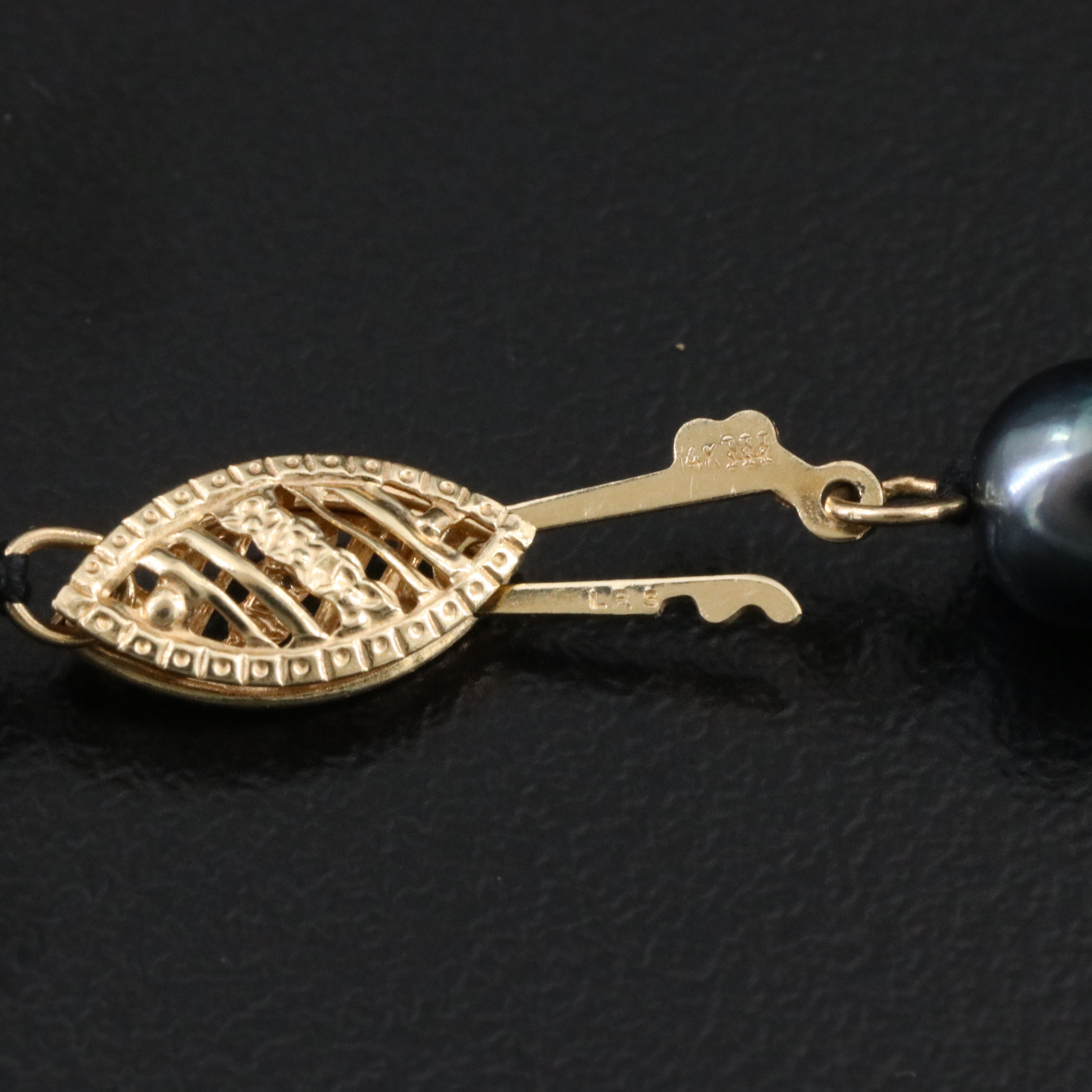 Pearl Necklace with 14K Clasp