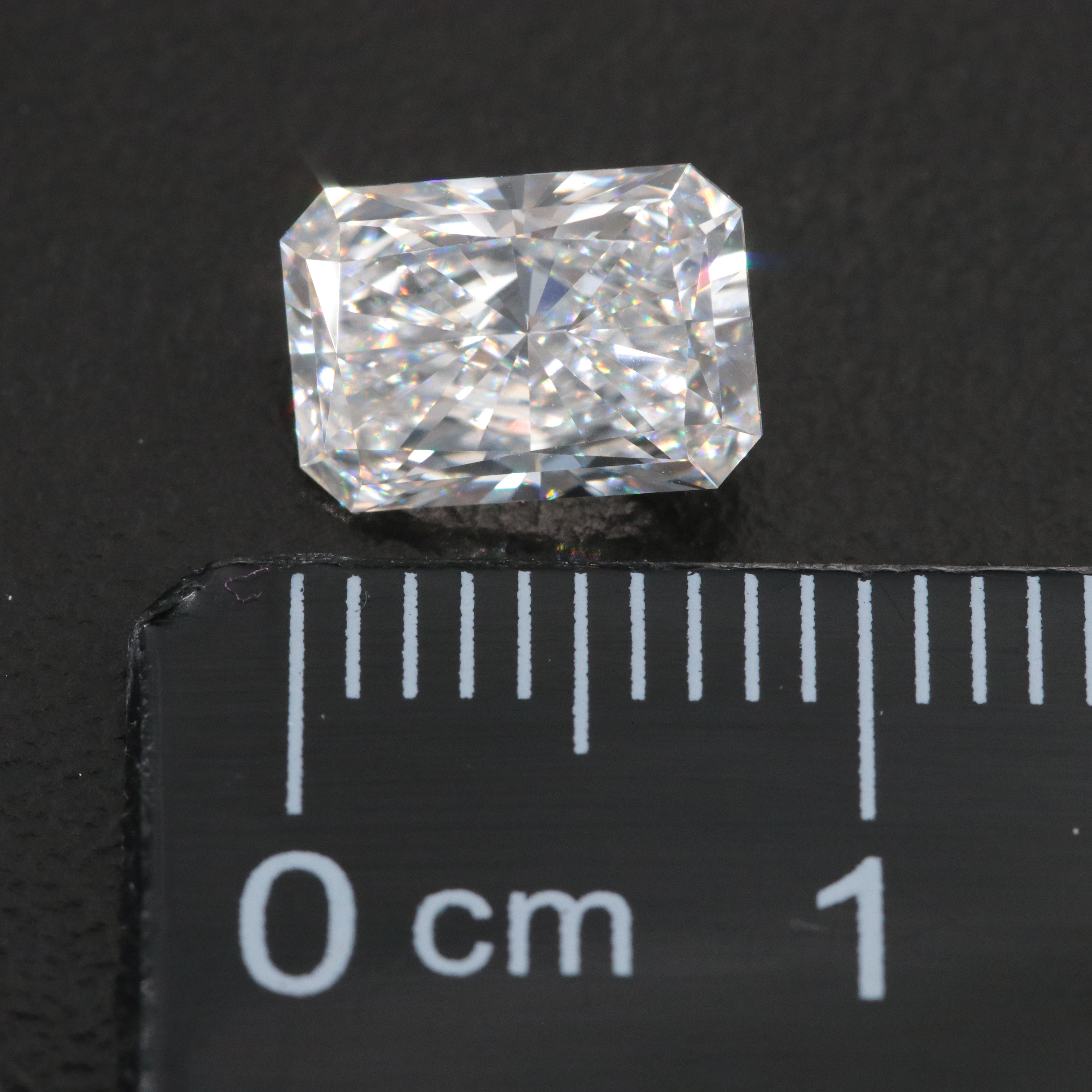 Loose 1.59 CT Lab Grown Diamond with IGI Report