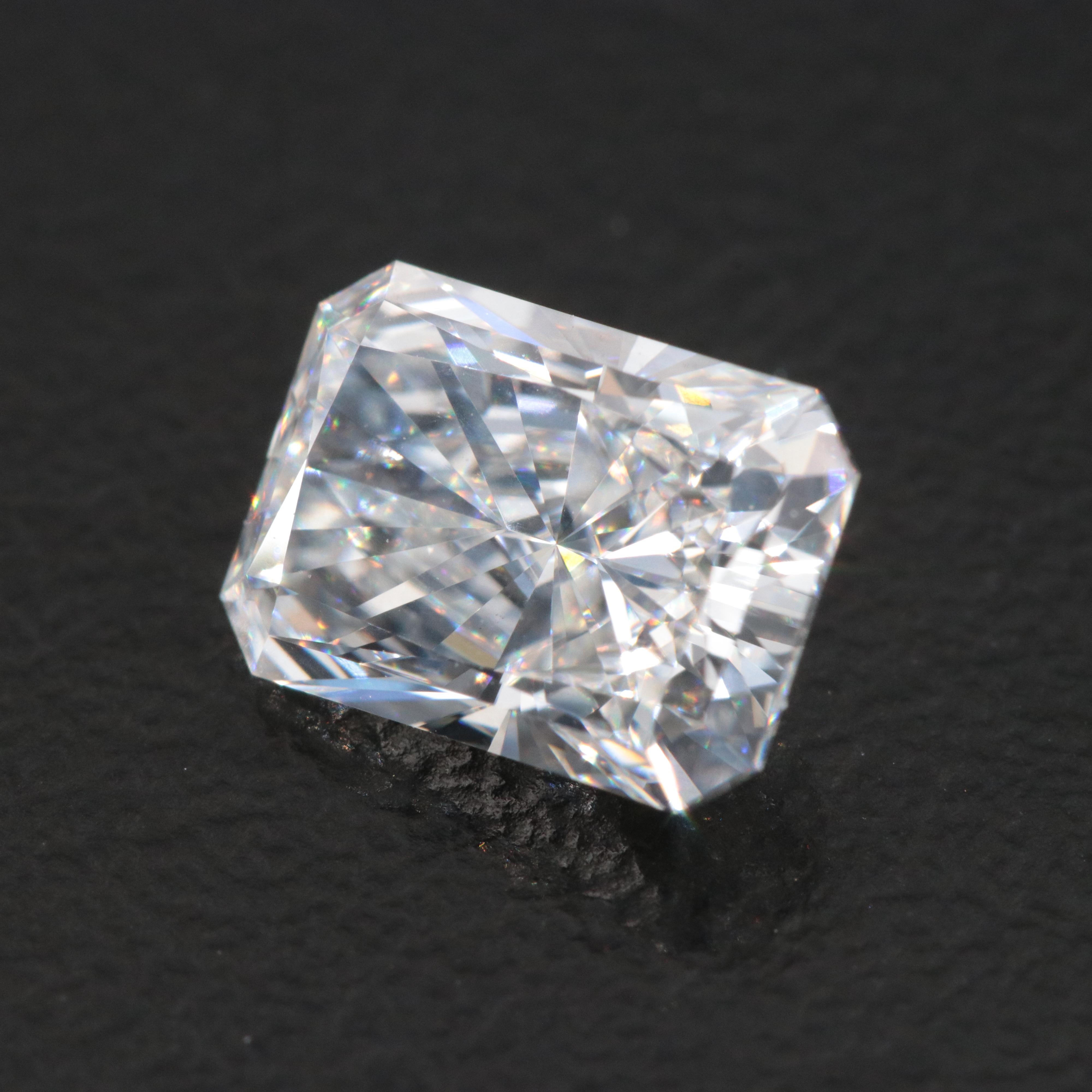 Loose 1.59 CT Lab Grown Diamond with IGI Report