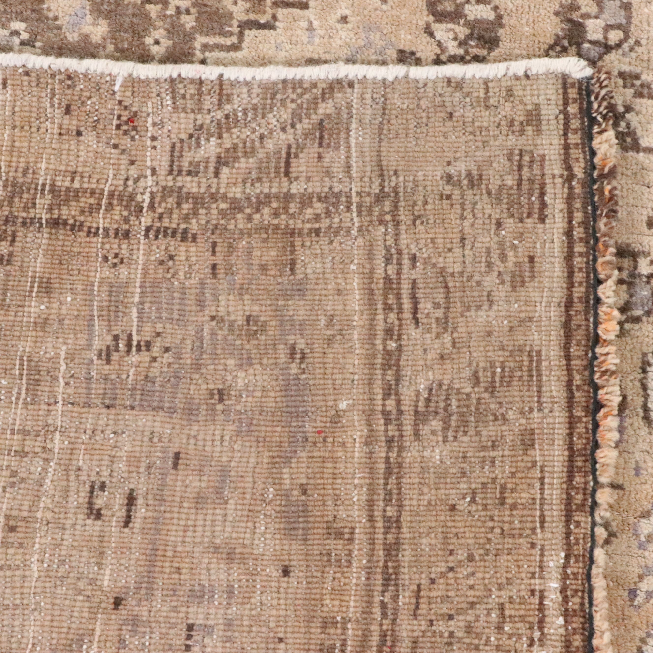 4'4 x 7'6 Hand-Knotted Persian Abadeh Area Rug