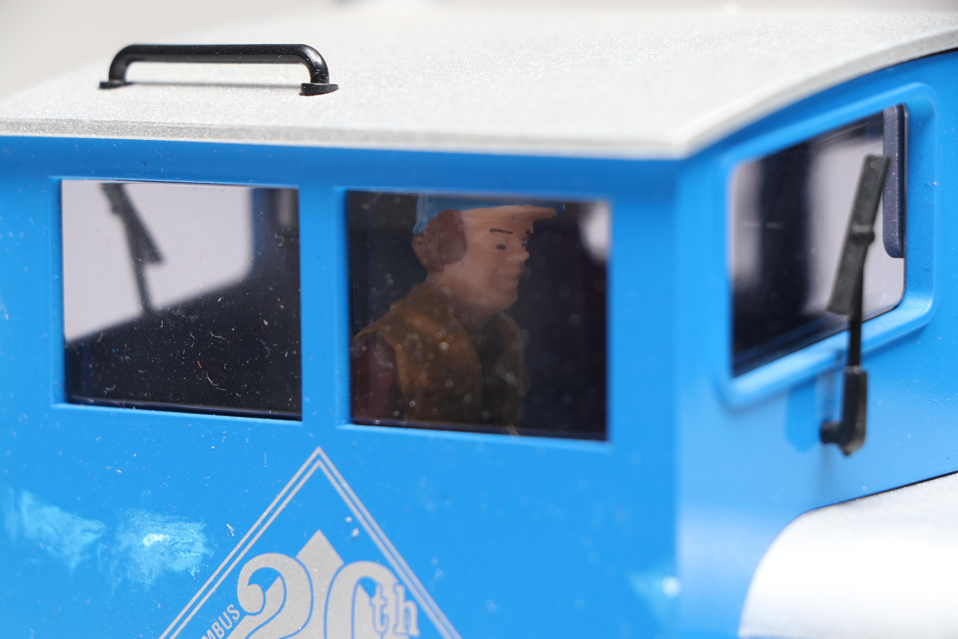 LGB G Scale 42918 2010 Club Boxcar, U.S. Postal Service Car and More