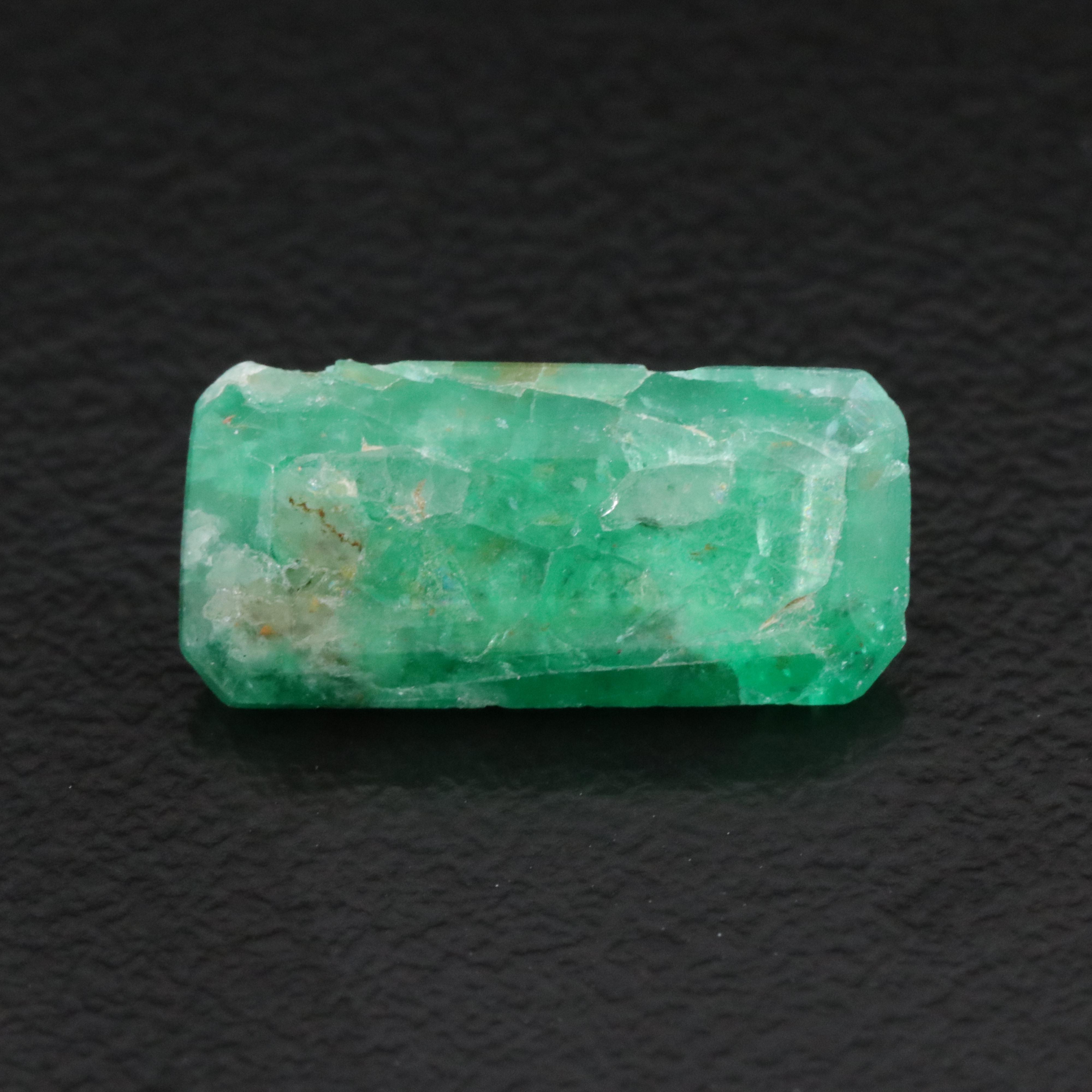 Loose 4.63 CT Emerald
