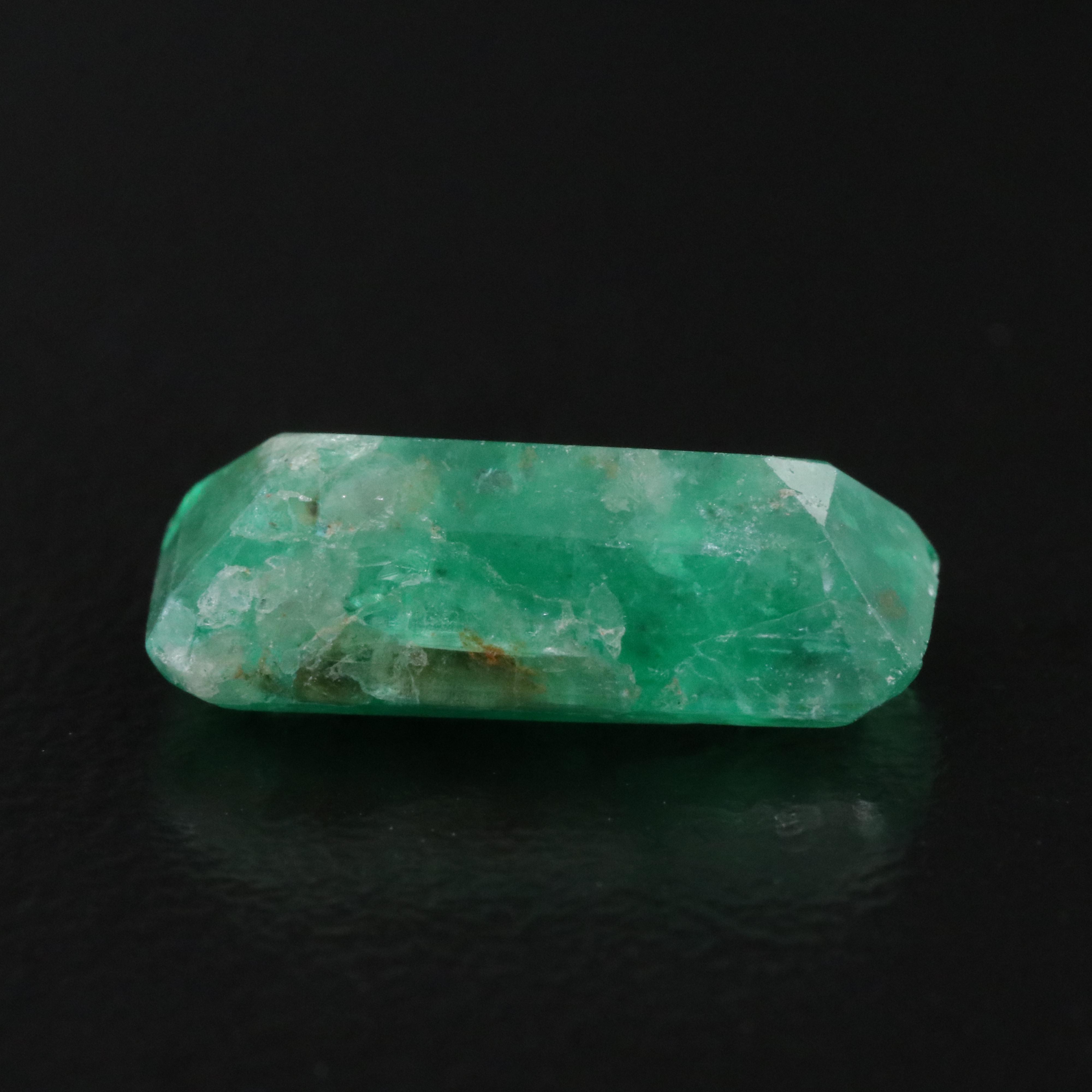 Loose 4.63 CT Emerald