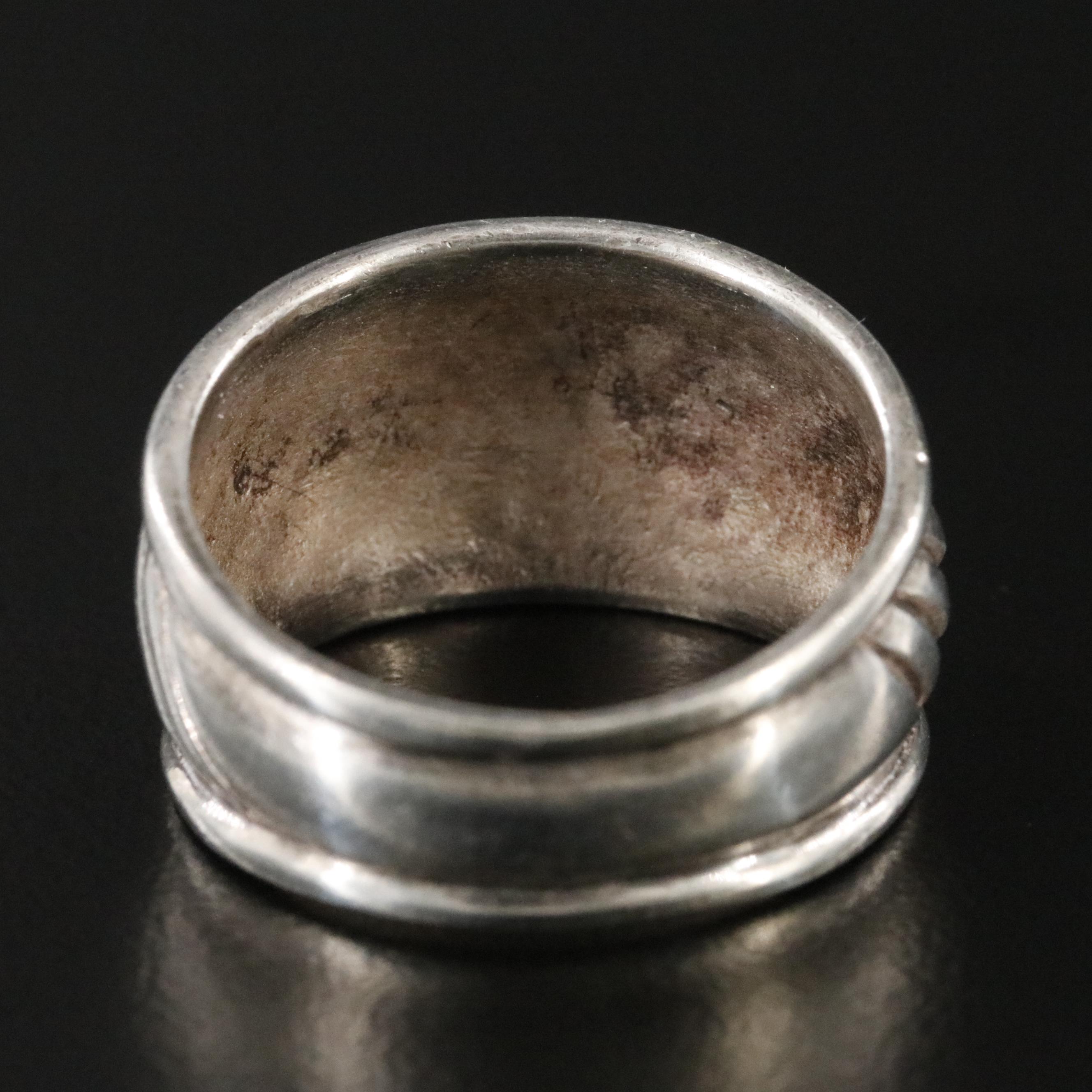 Sterling Fluted Band