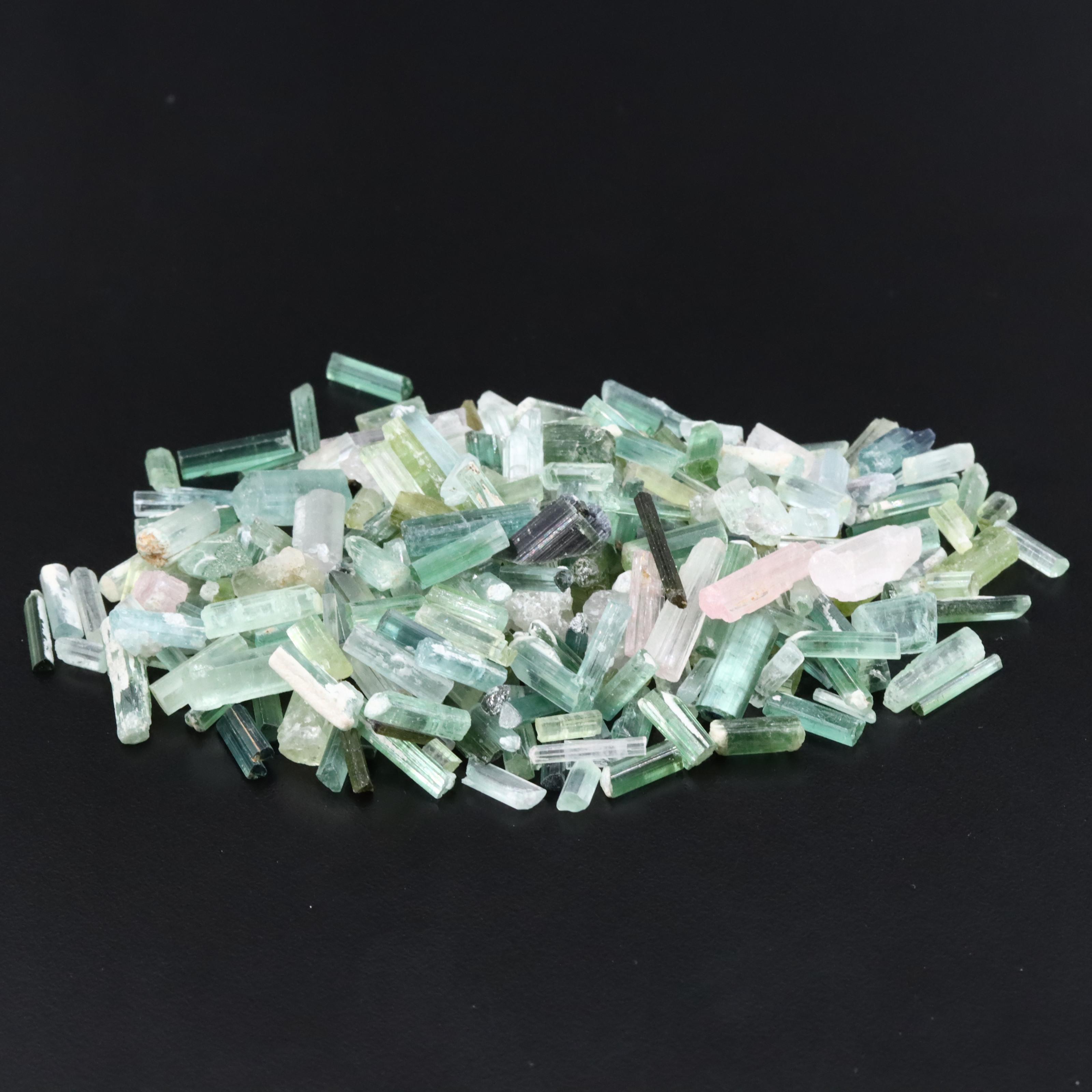 Loose 215.46 CTW Rough Tourmaline Lot
