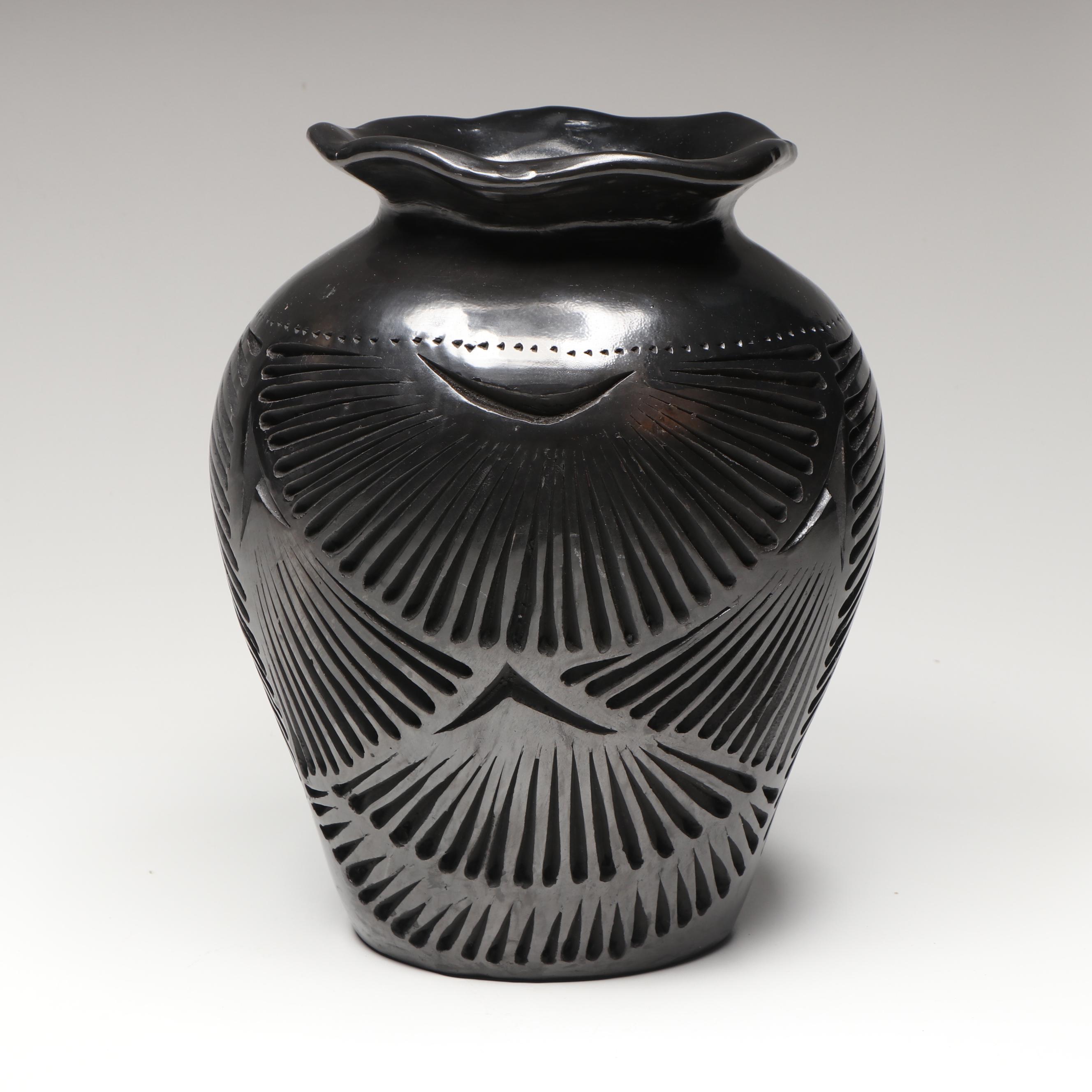 Mexican Barro Negro Blackware Incised Art Pottery Vase