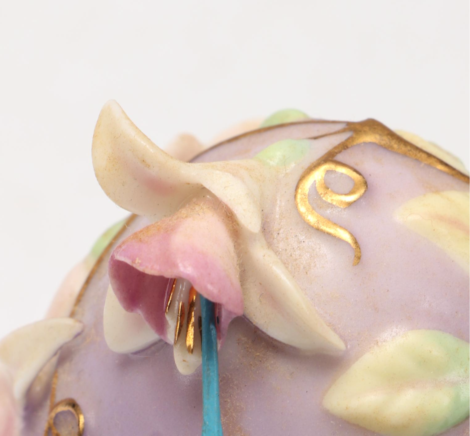 House of Fabergé Porcelain "Berylline Hummingbird" Box and "Rose Egg" Clock