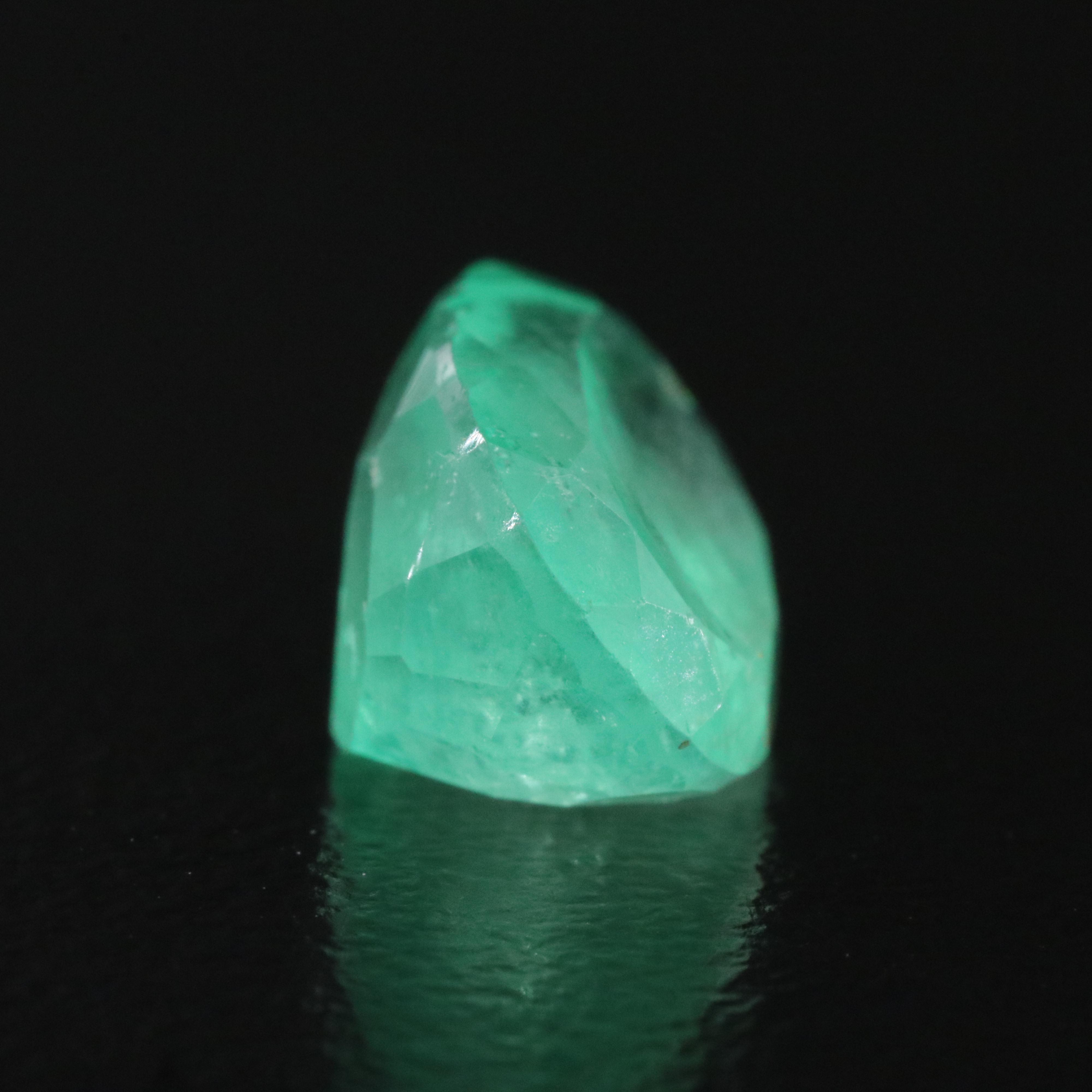 Loose 3.28 CTW Emerald