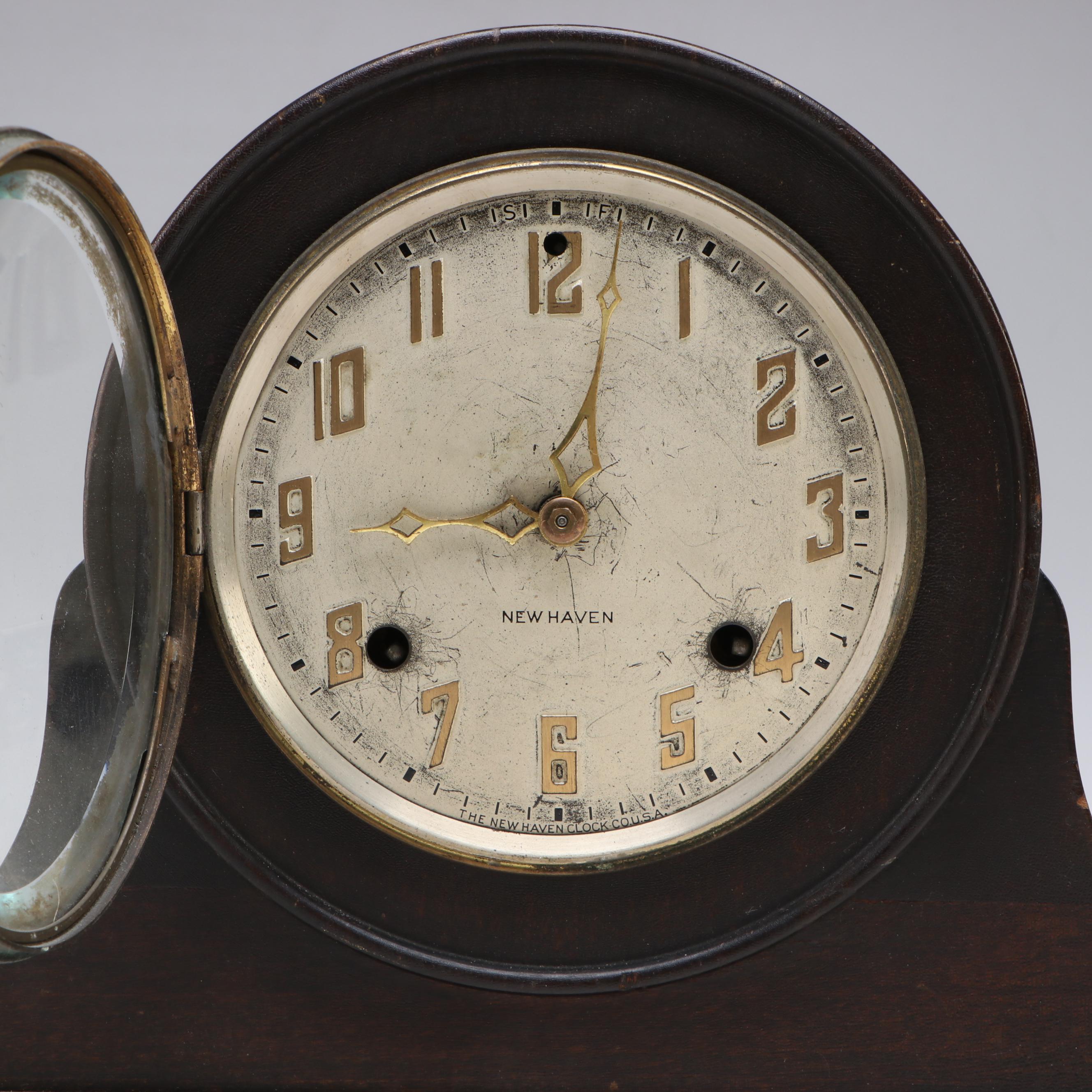 New Haven Clock Co. Tambour Mantel Clock, Early to Mid-20th Century