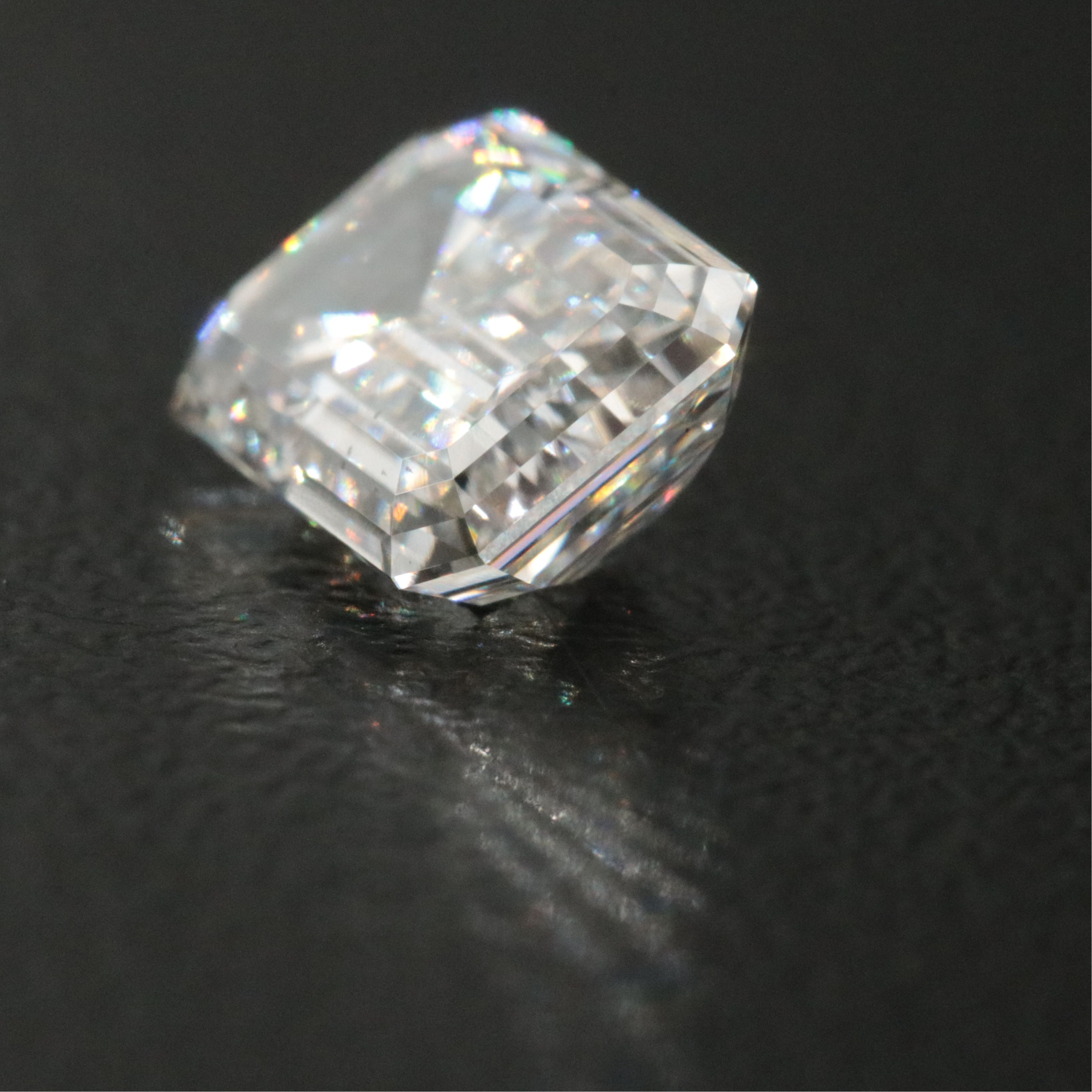 Loose 1.72 CT Lab Grown Diamond with IGI Report