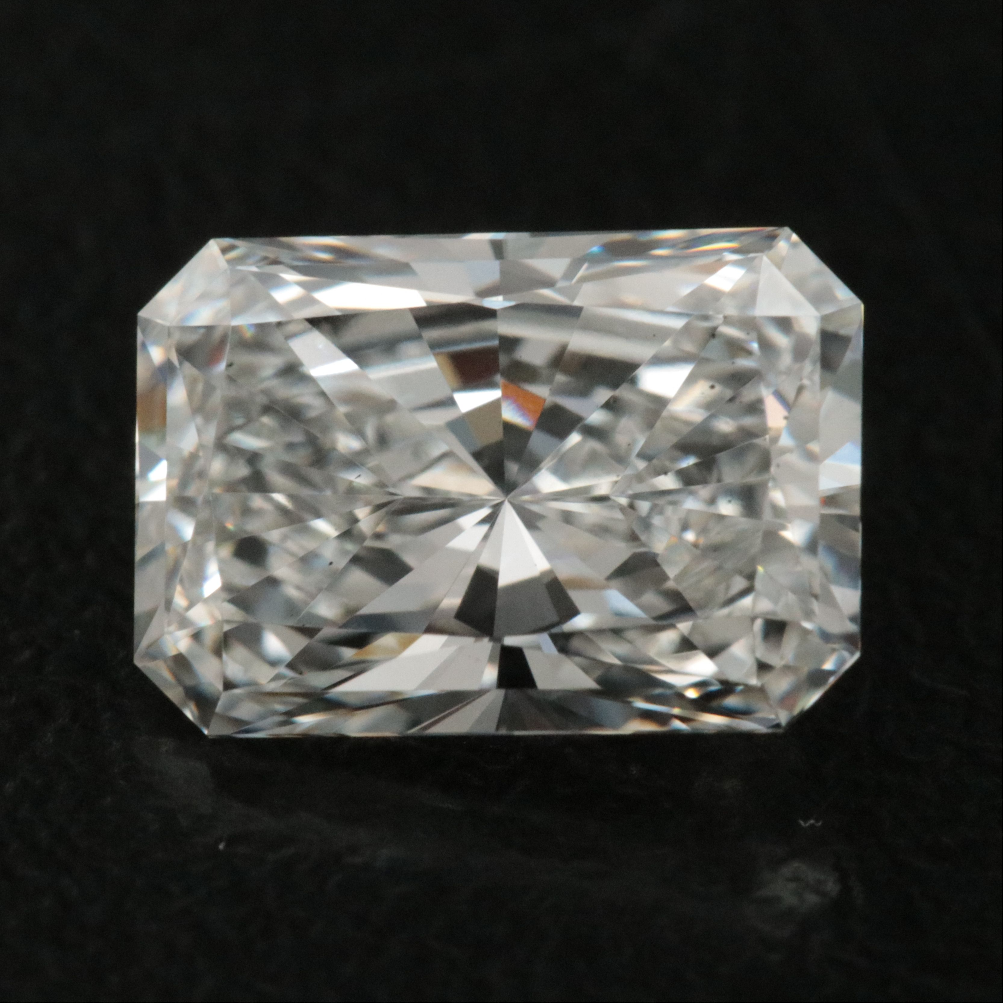 Loose 1.88 CT Lab Grown Diamond with IGI Report