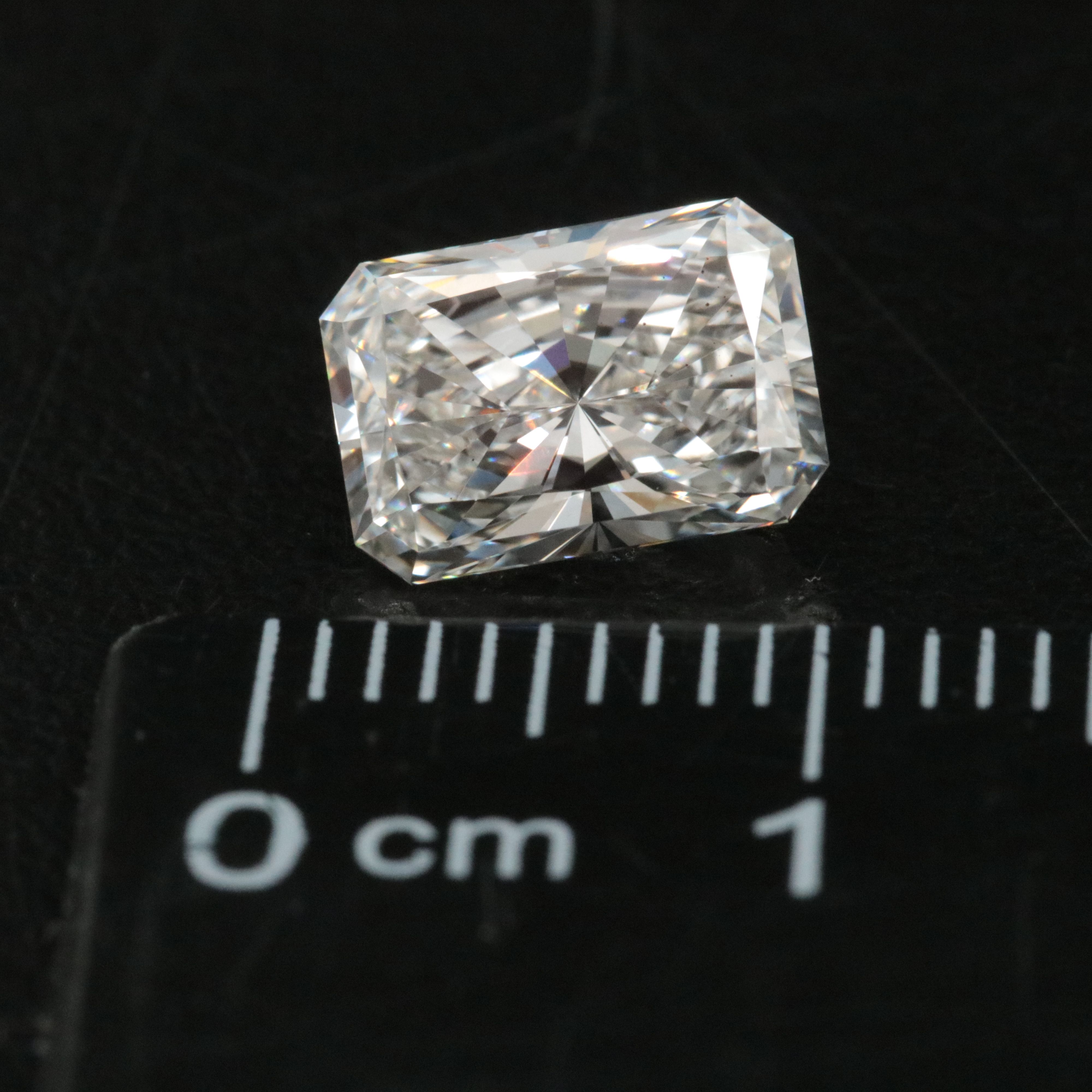 Loose 1.88 CT Lab Grown Diamond with IGI Report
