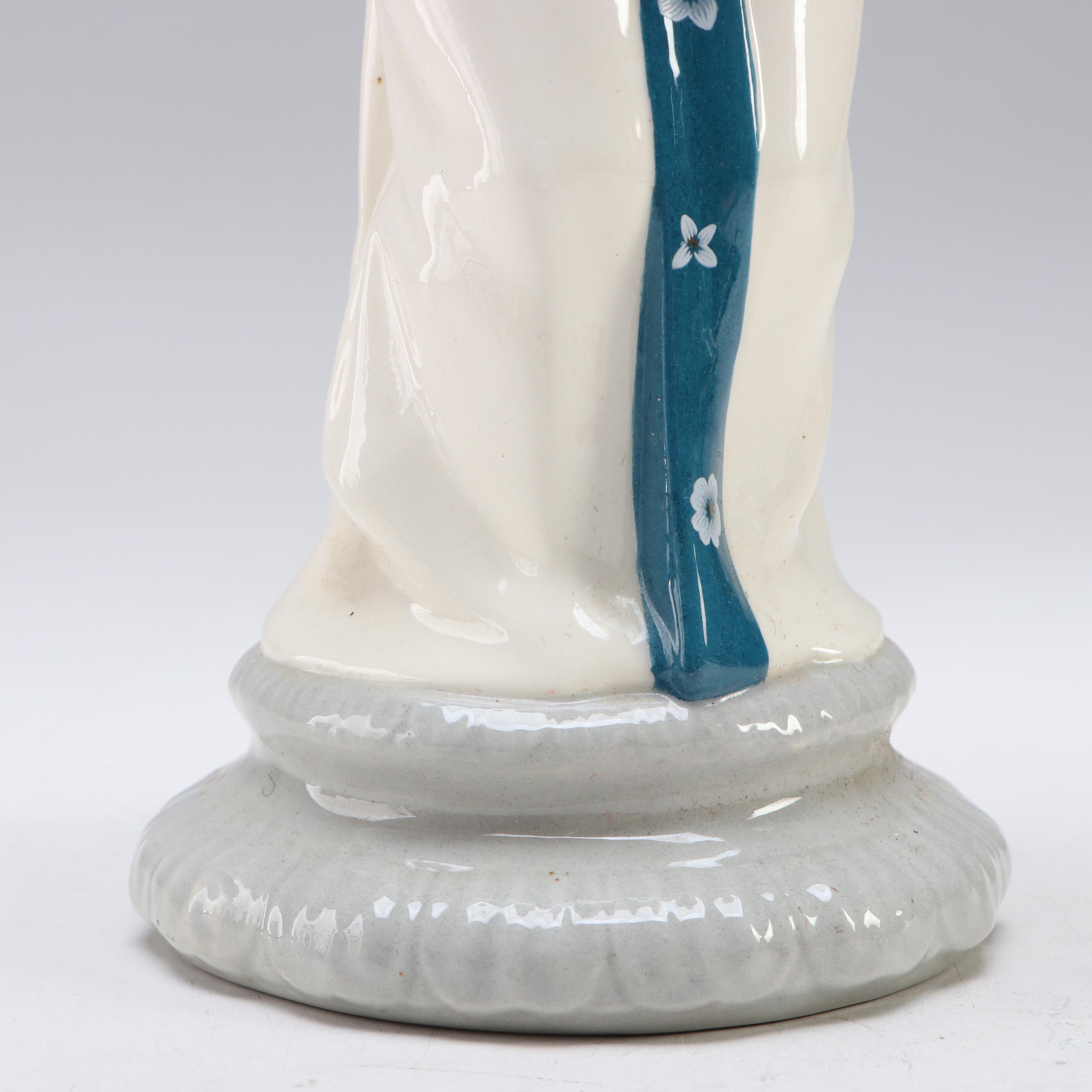 Asian Style Bowing Lady Ceramic Figurine