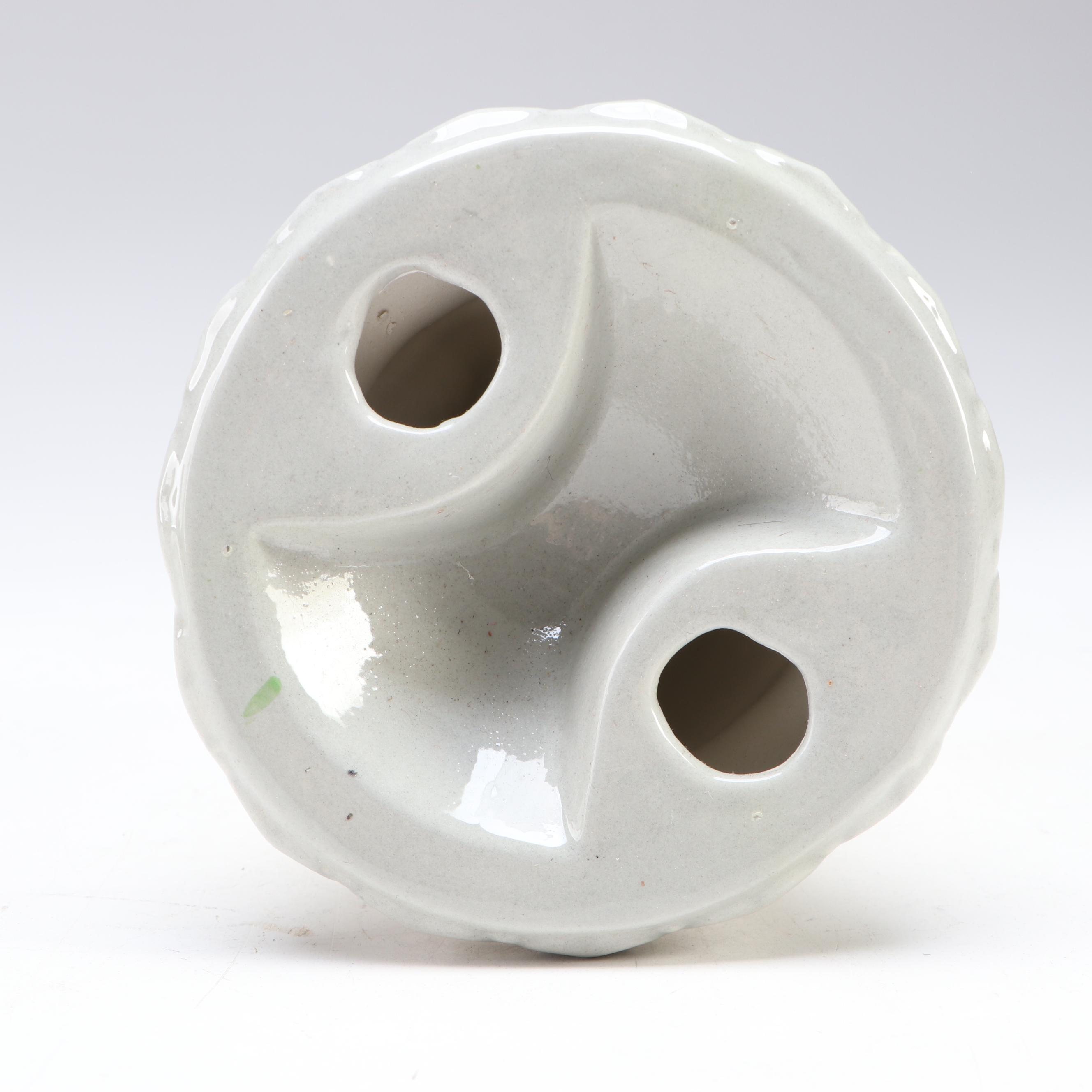 Asian Style Bowing Lady Ceramic Figurine