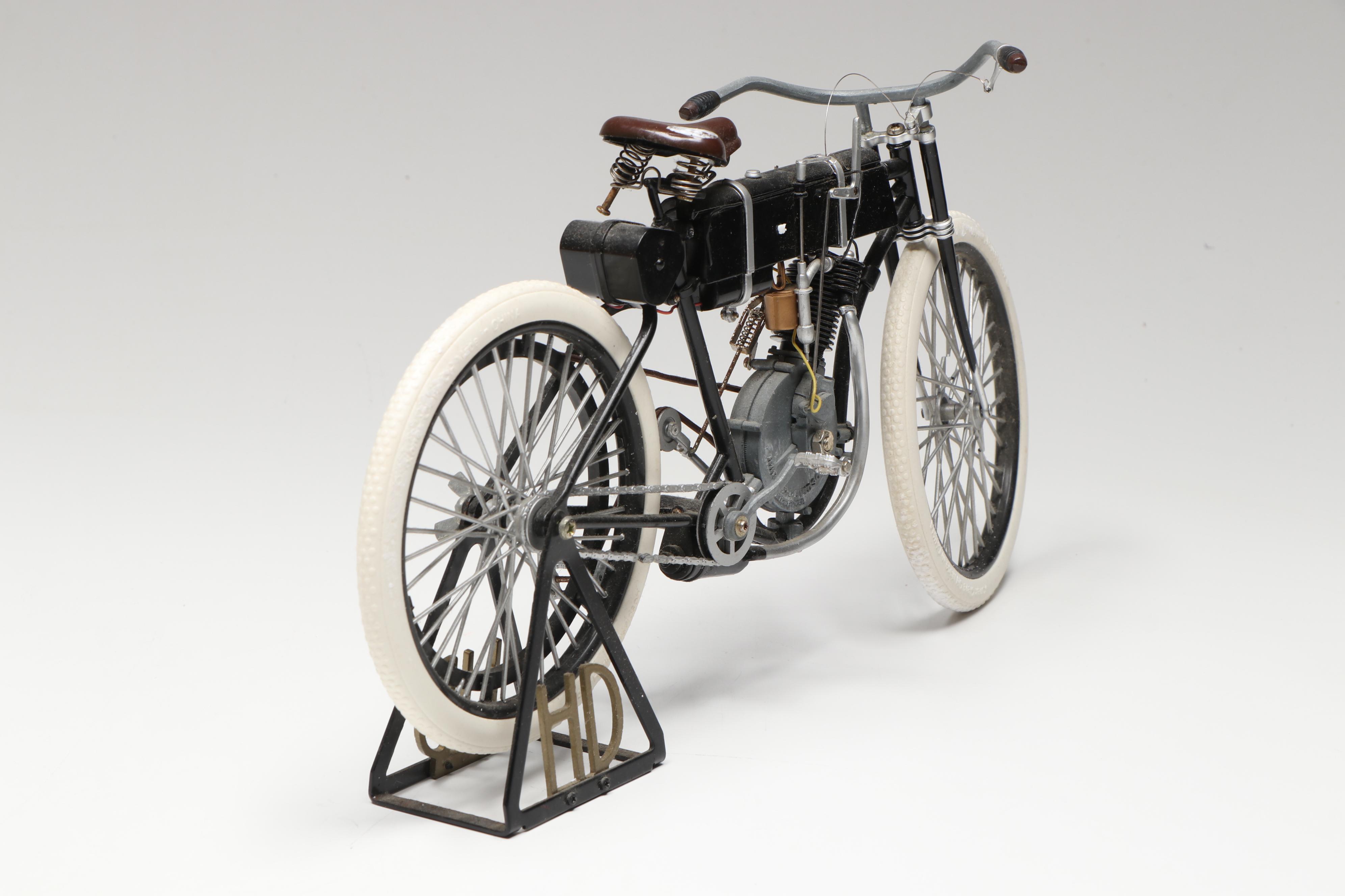 Harley-Davidson "Serial Number One 1903 - 1904" 1:6 Scale Diecast Motorcycle