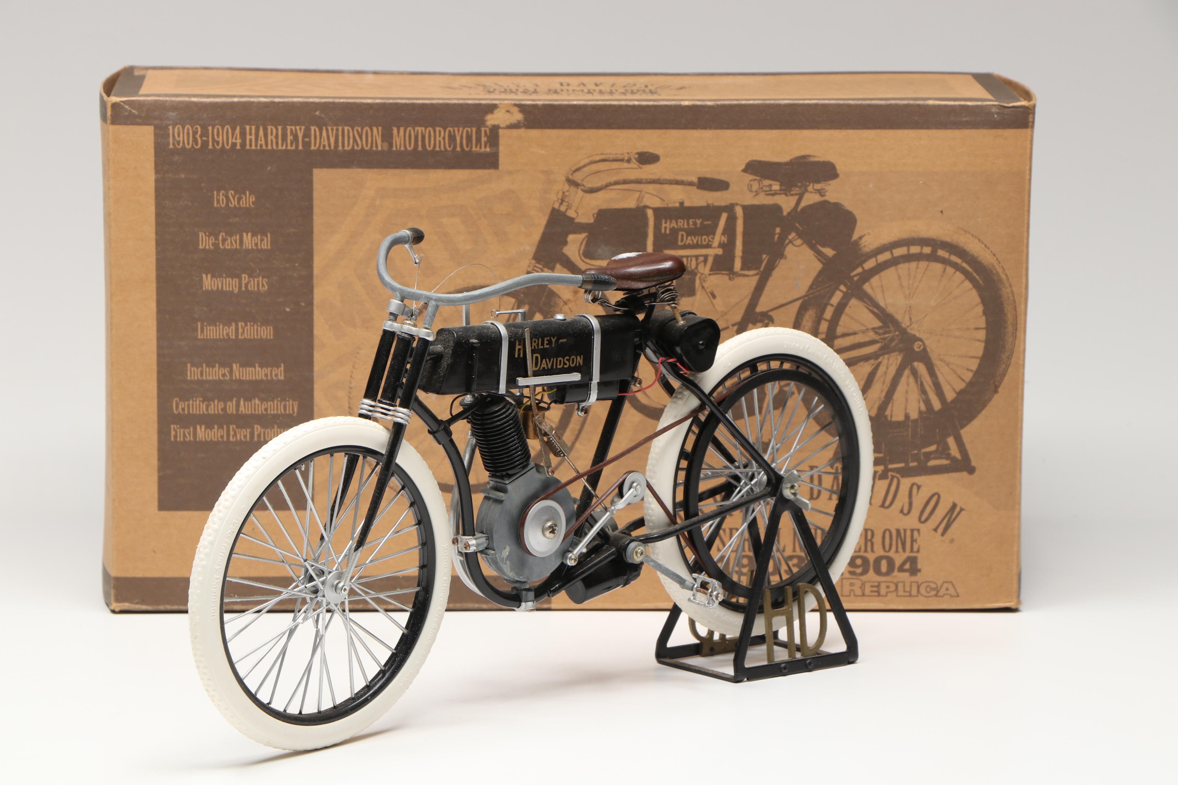 Harley-Davidson "Serial Number One 1903 - 1904" 1:6 Scale Diecast Motorcycle