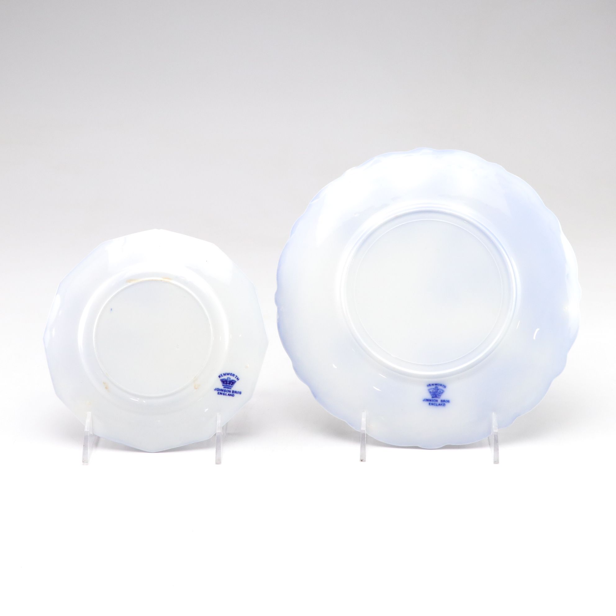 Martha Washington Chain of States and Other Flow Blue Dinnerware, 19th Century